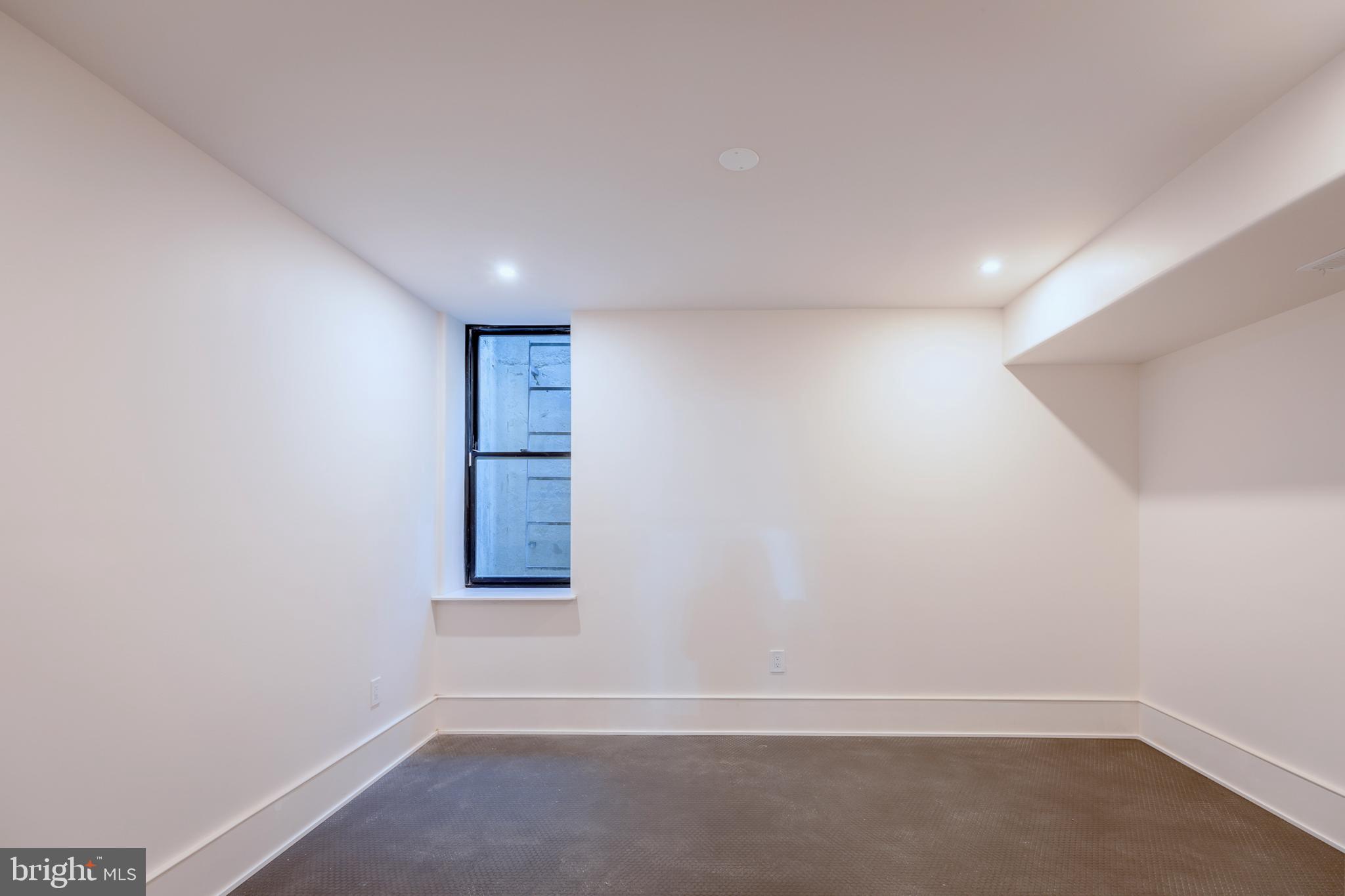 GRADUATE HOSPITAL - Residential