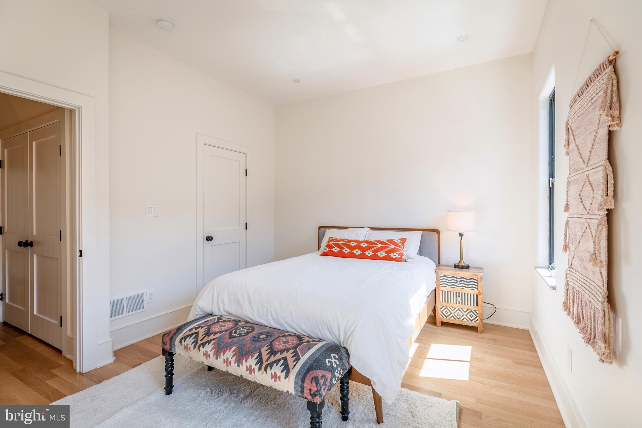 GRADUATE HOSPITAL - Residential