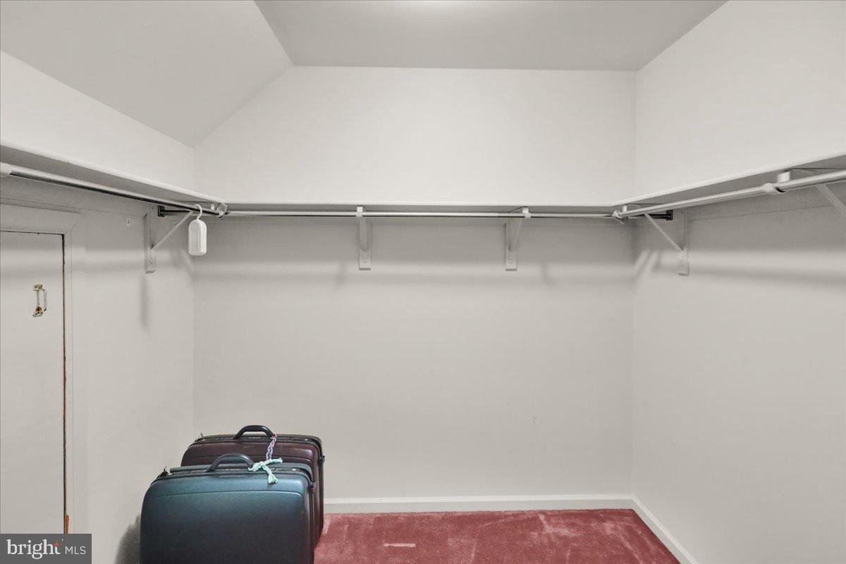 WILSHIRE MEADOWS - Residential