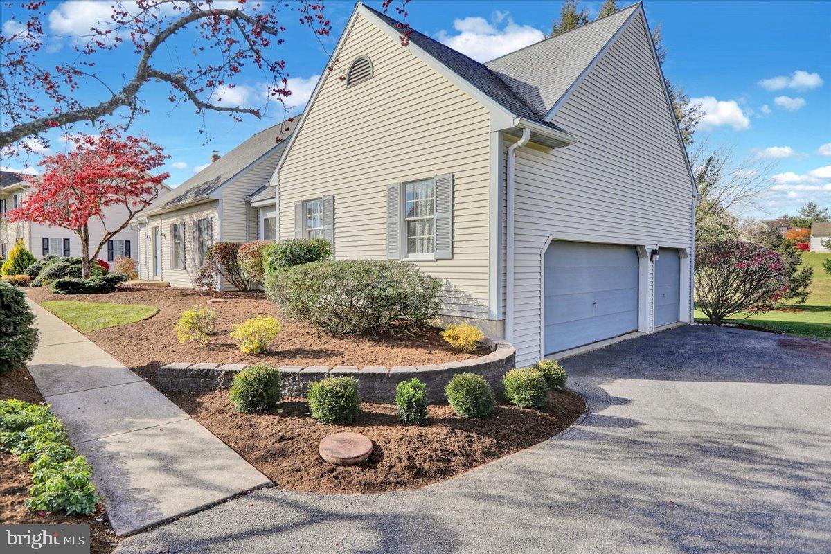 WILSHIRE MEADOWS - Residential