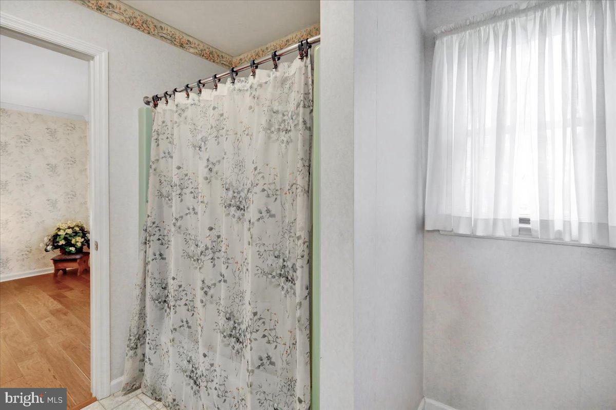 WILSHIRE MEADOWS - Residential