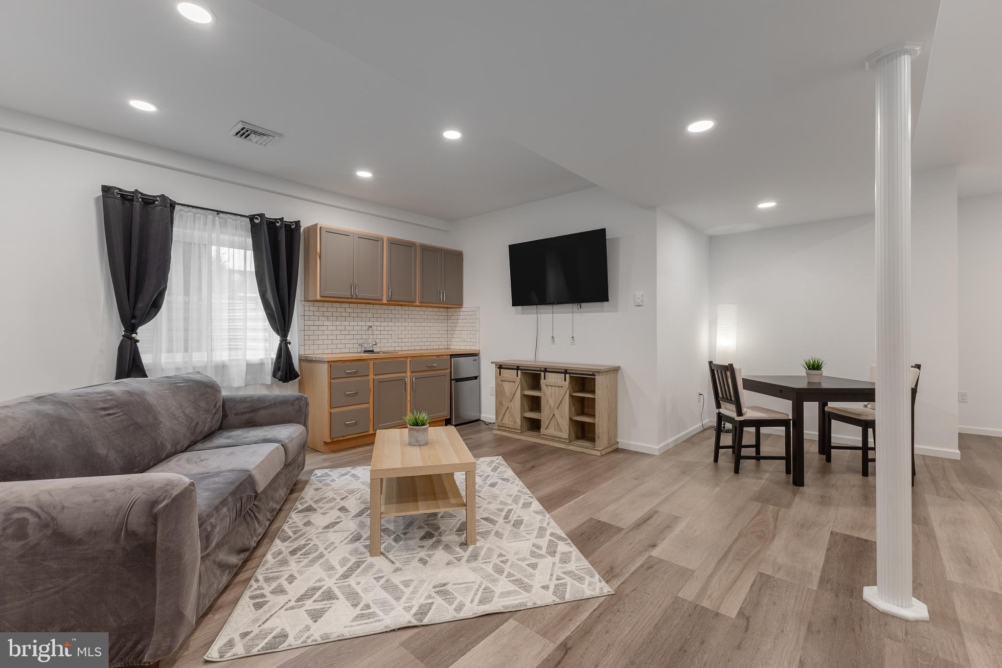 STEEPLECHASE - Residential