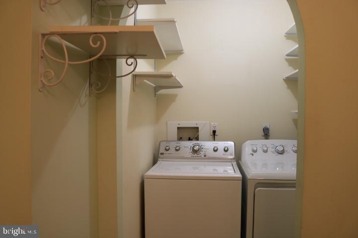 HEADLEY TRACE - Residential