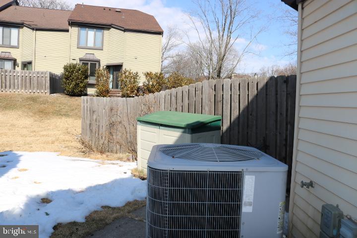 HEADLEY TRACE - Residential