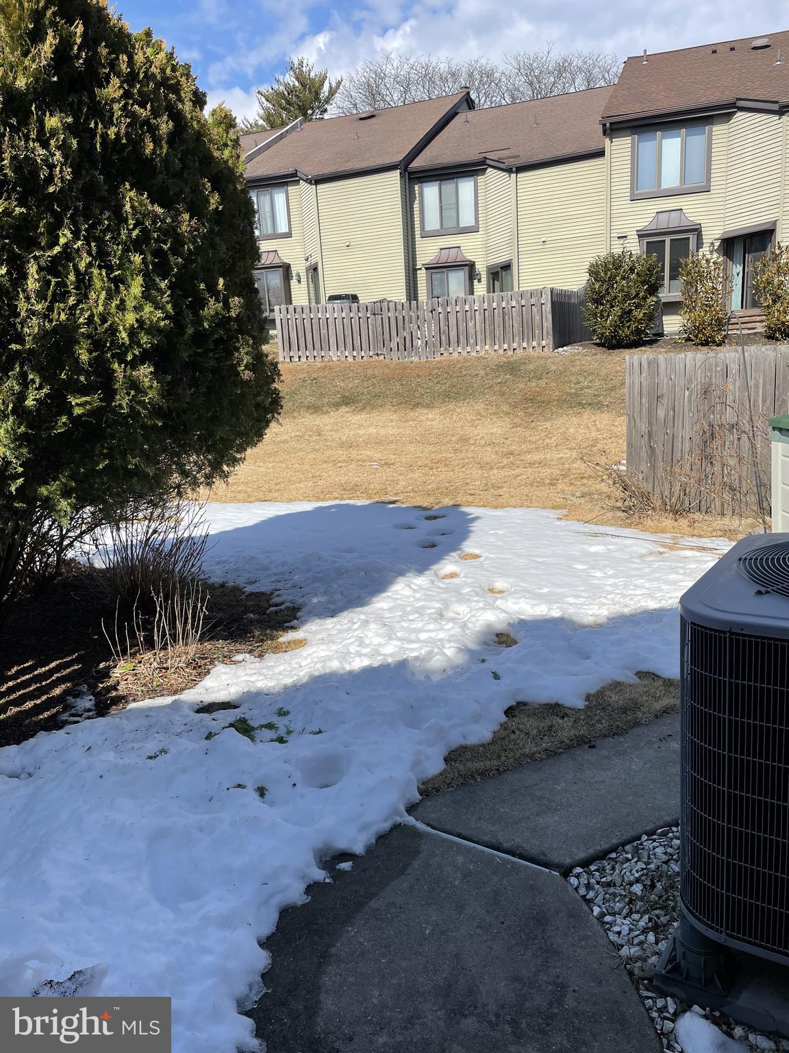 HEADLEY TRACE - Residential