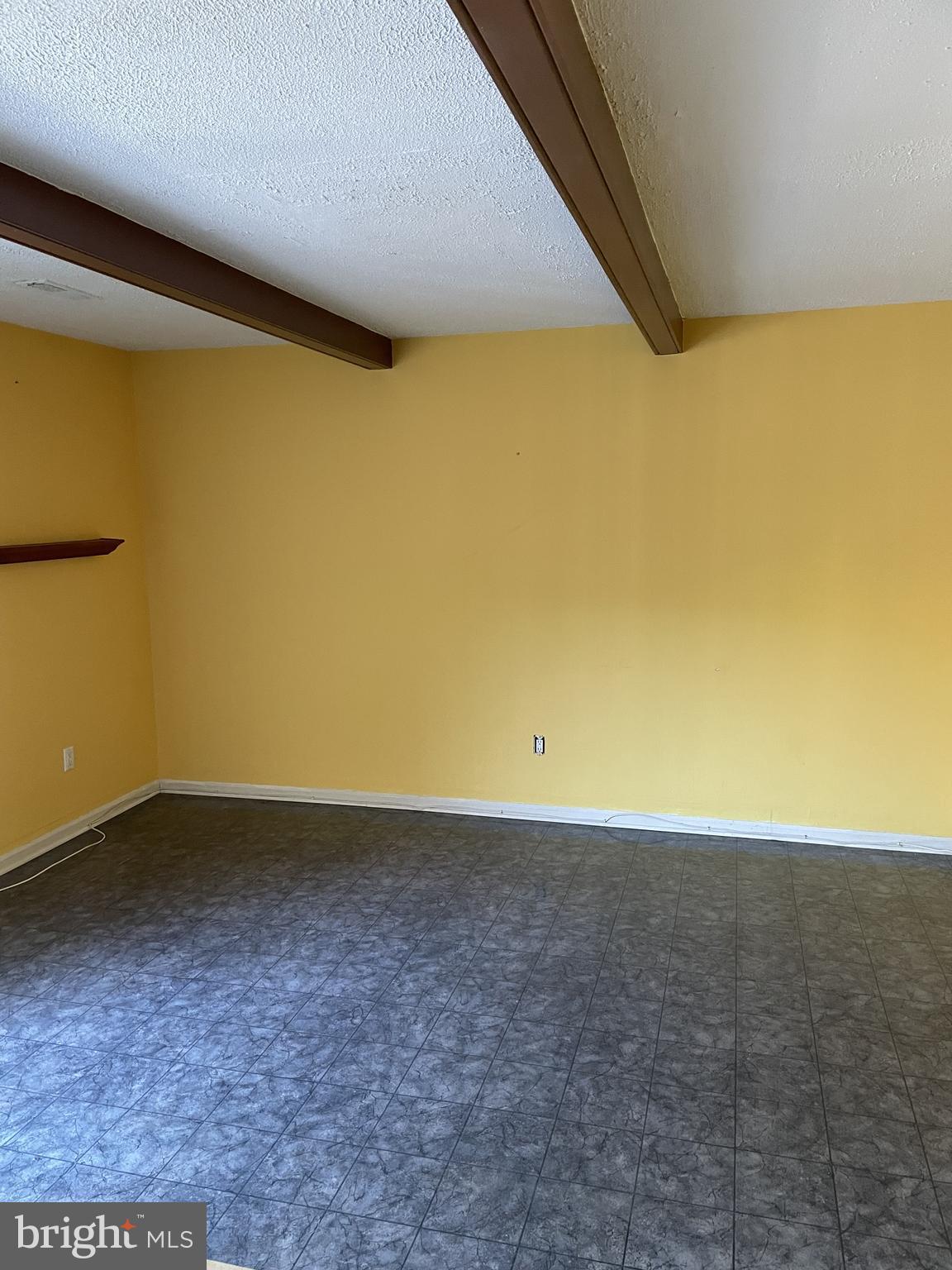 HEADLEY TRACE - Residential