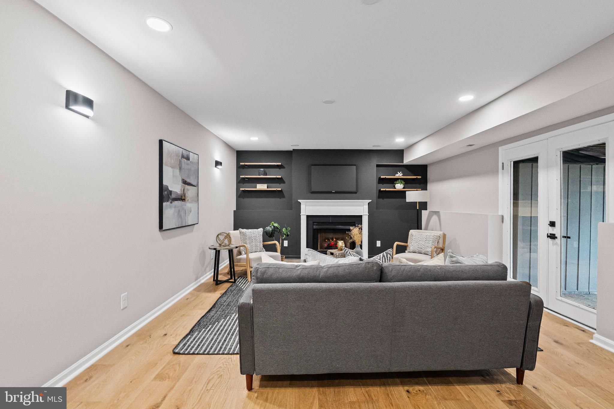 SENECA GARDENS - Residential