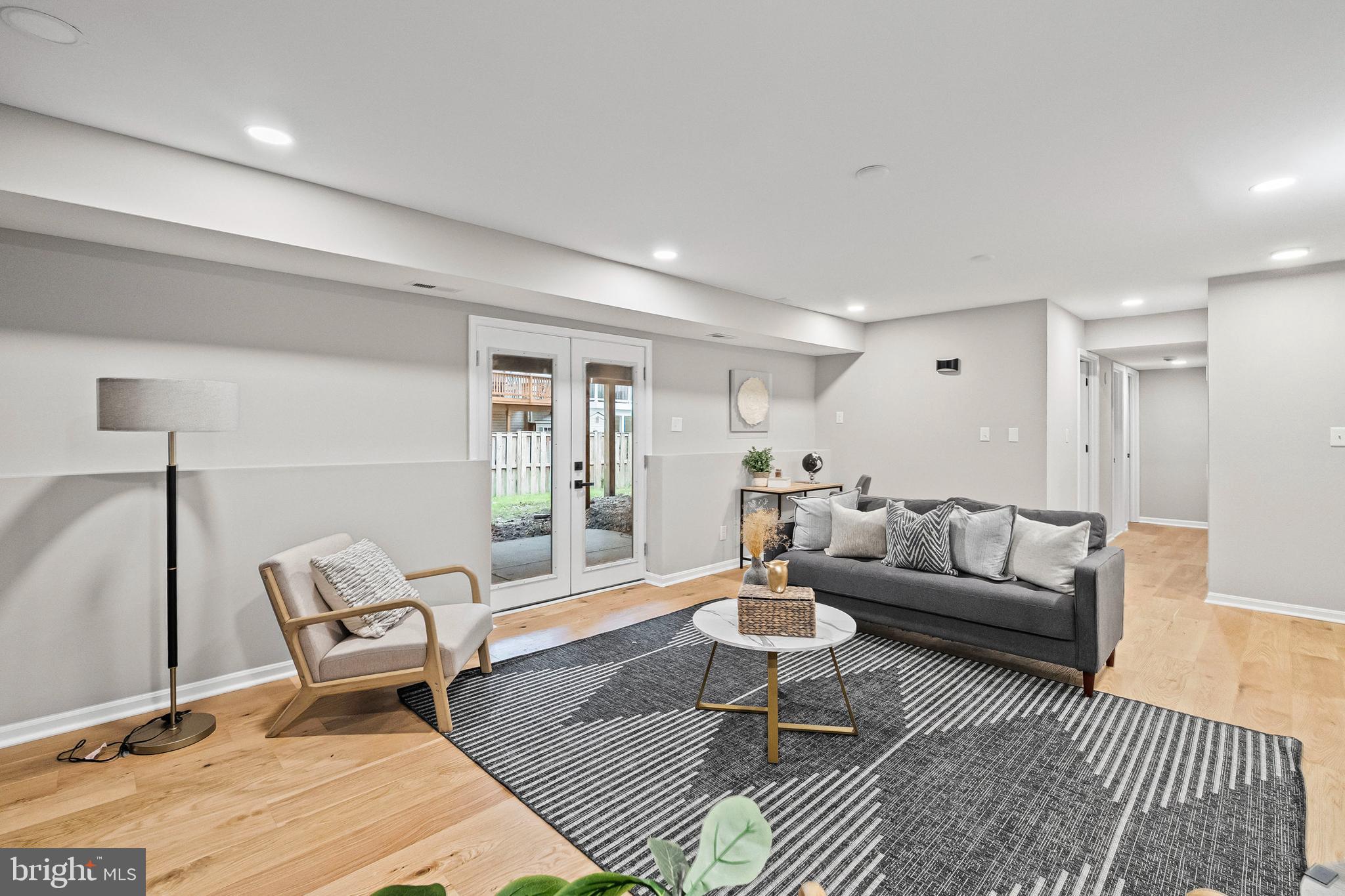 SENECA GARDENS - Residential