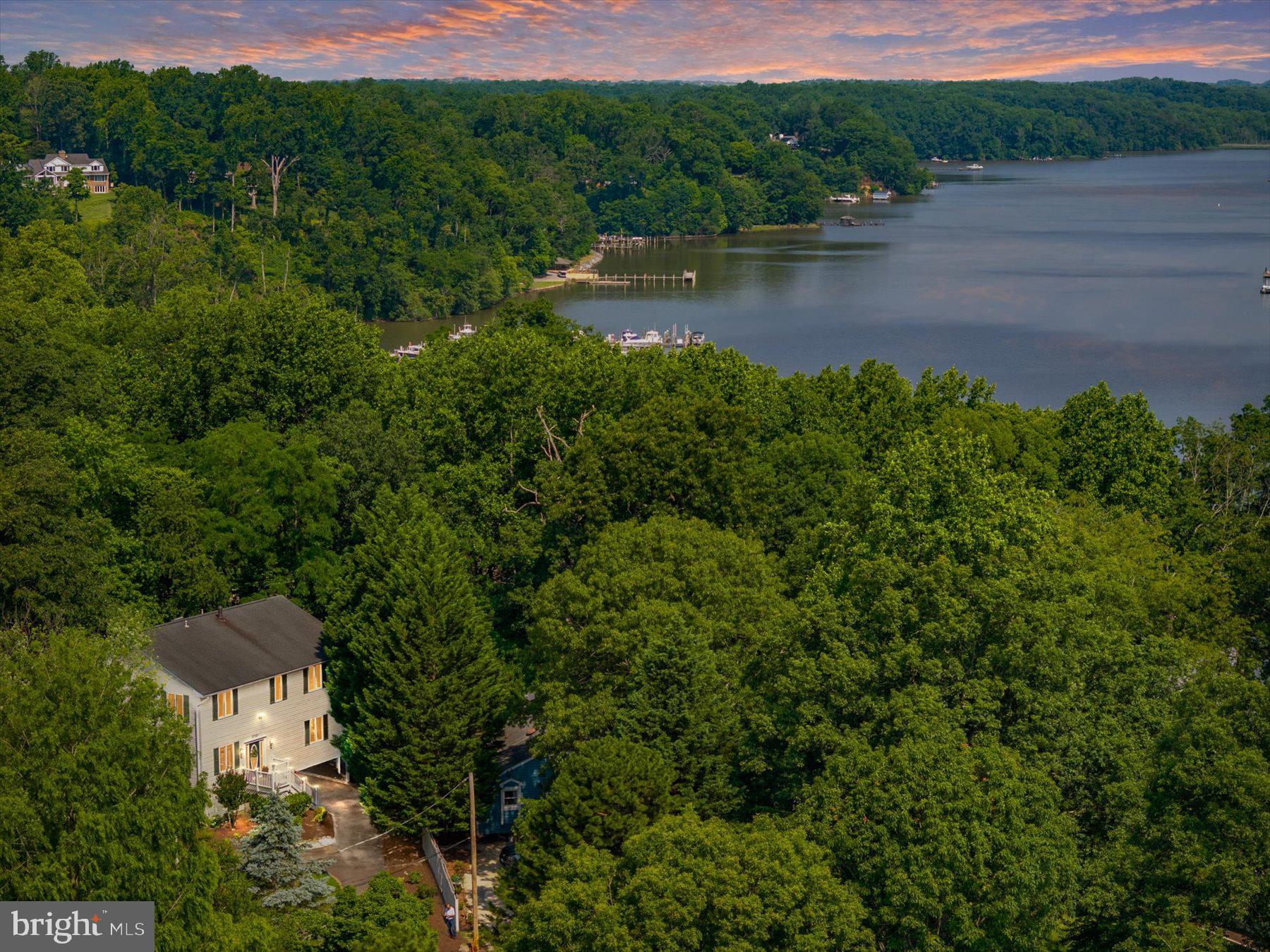 2710 PARKVIEW DRIVE