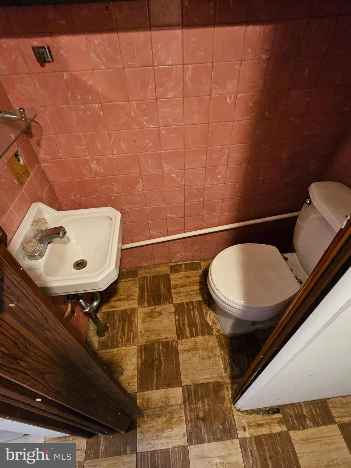 MAYFAIR (WEST) - Residential