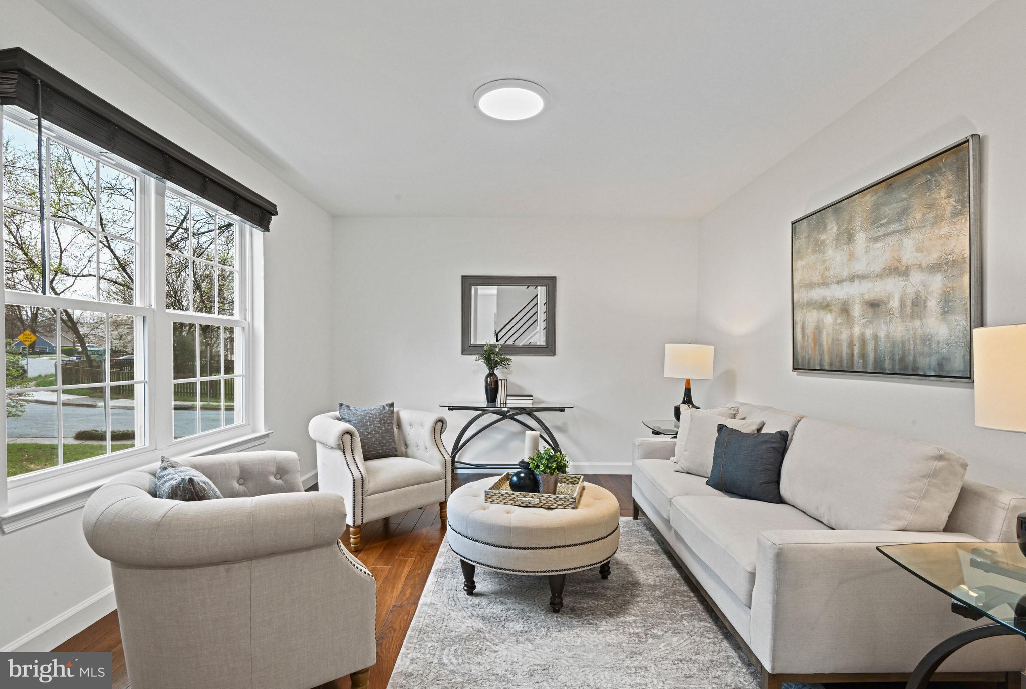 TREESIDE - Residential