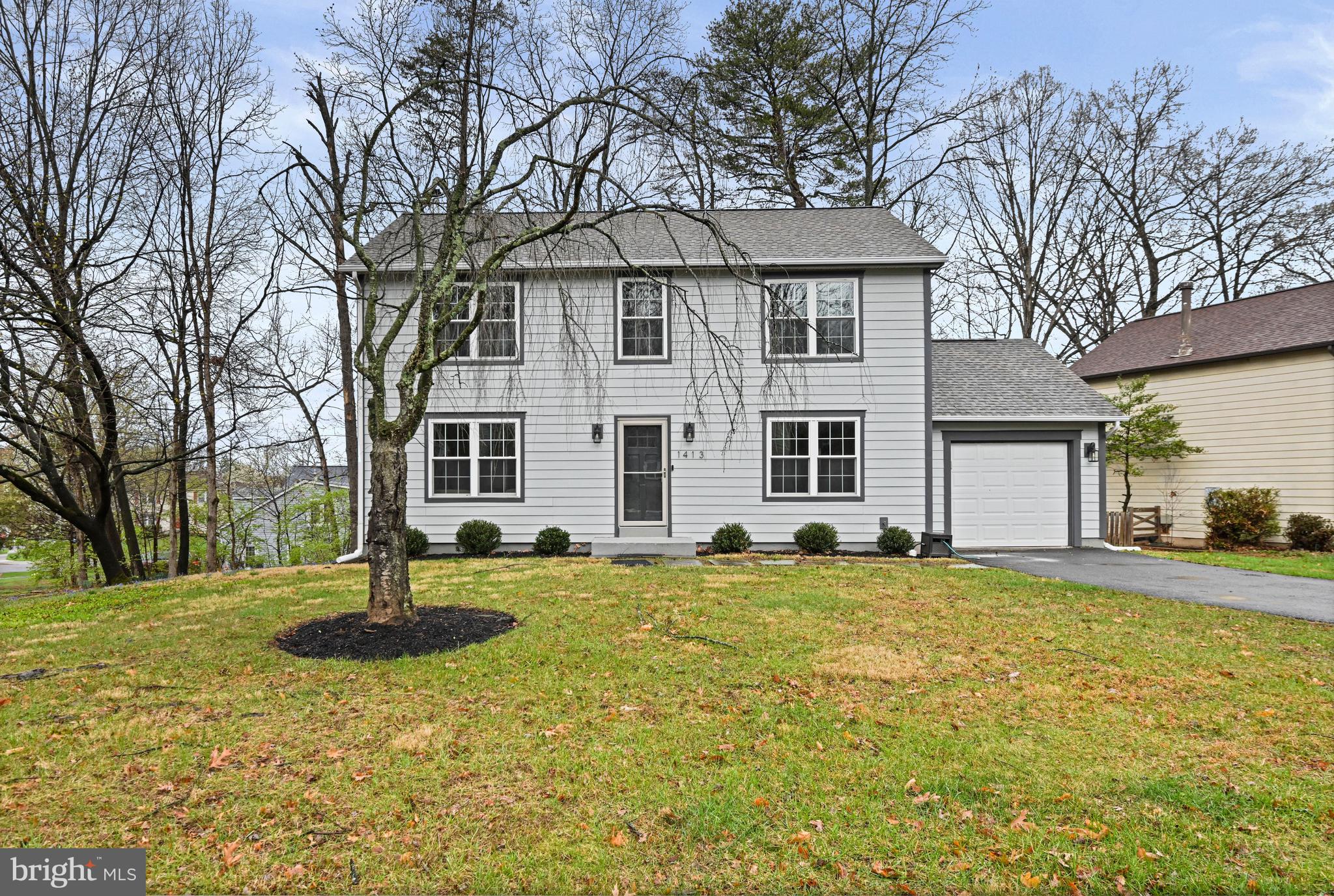 TREESIDE - Residential