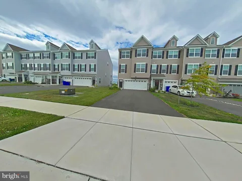 MLS: DENC2105622