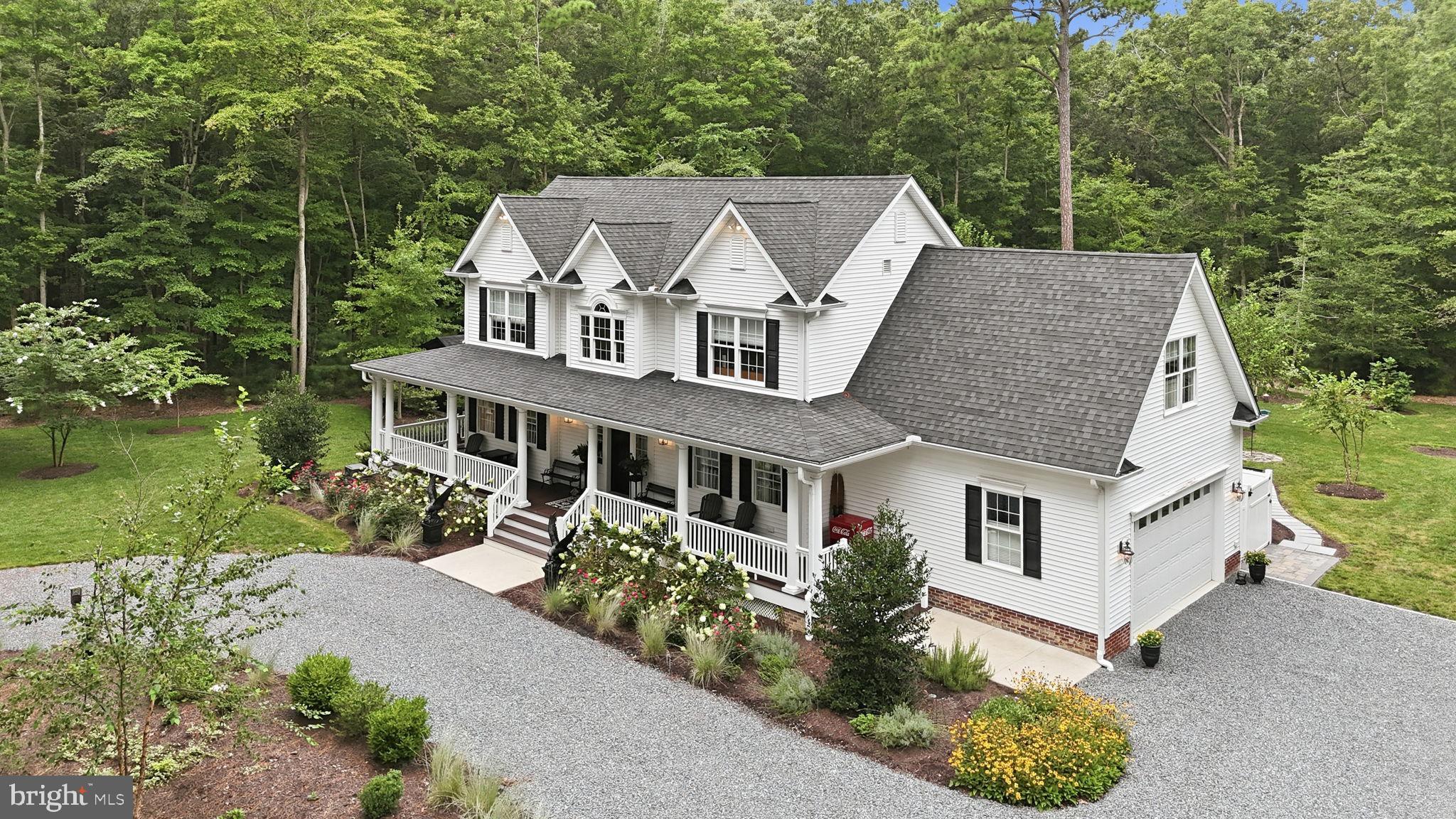 6674 SCHOOLHOUSE LANE
