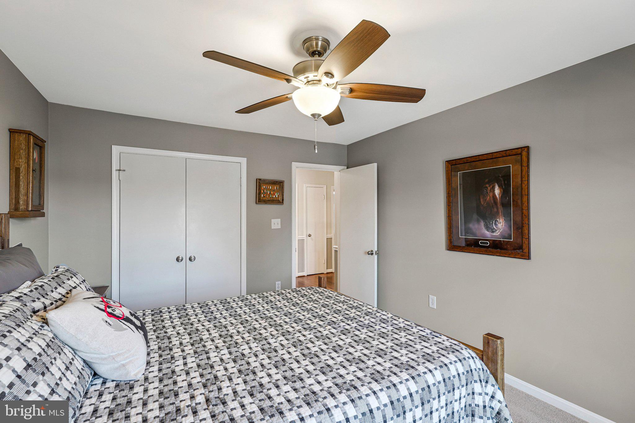 KINGSTON CHASE - Residential