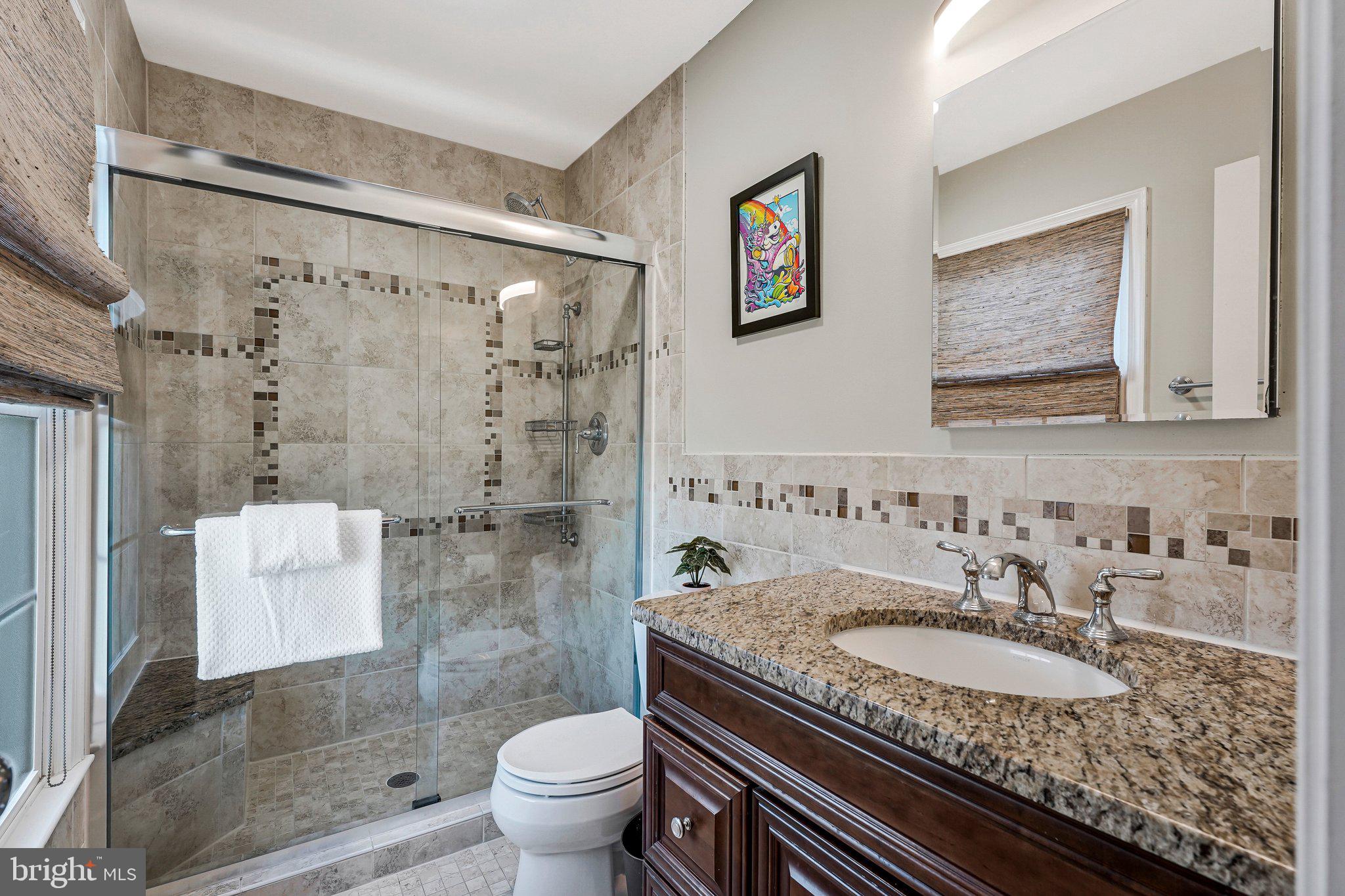 KINGSTON CHASE - Residential