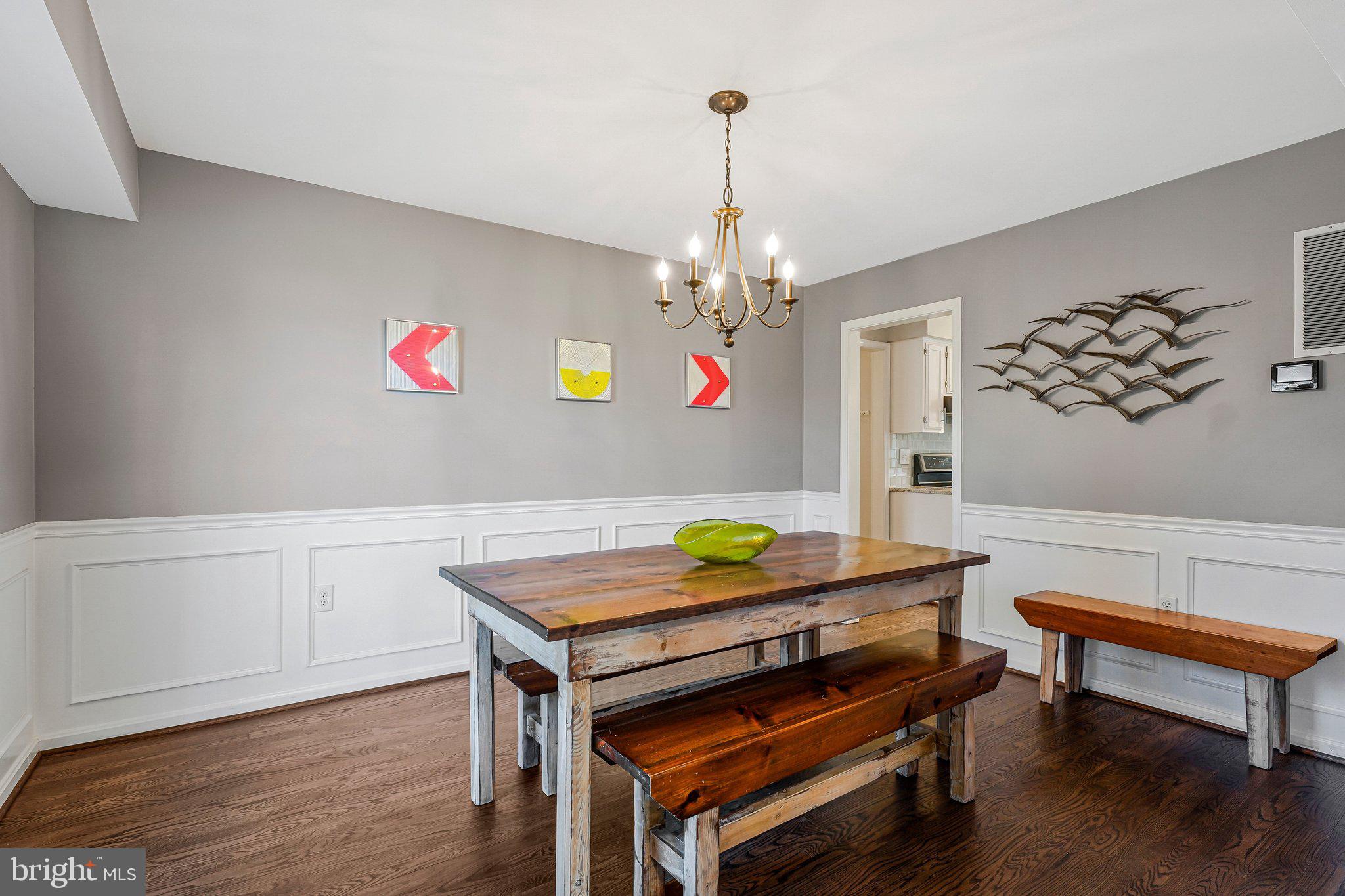 KINGSTON CHASE - Residential