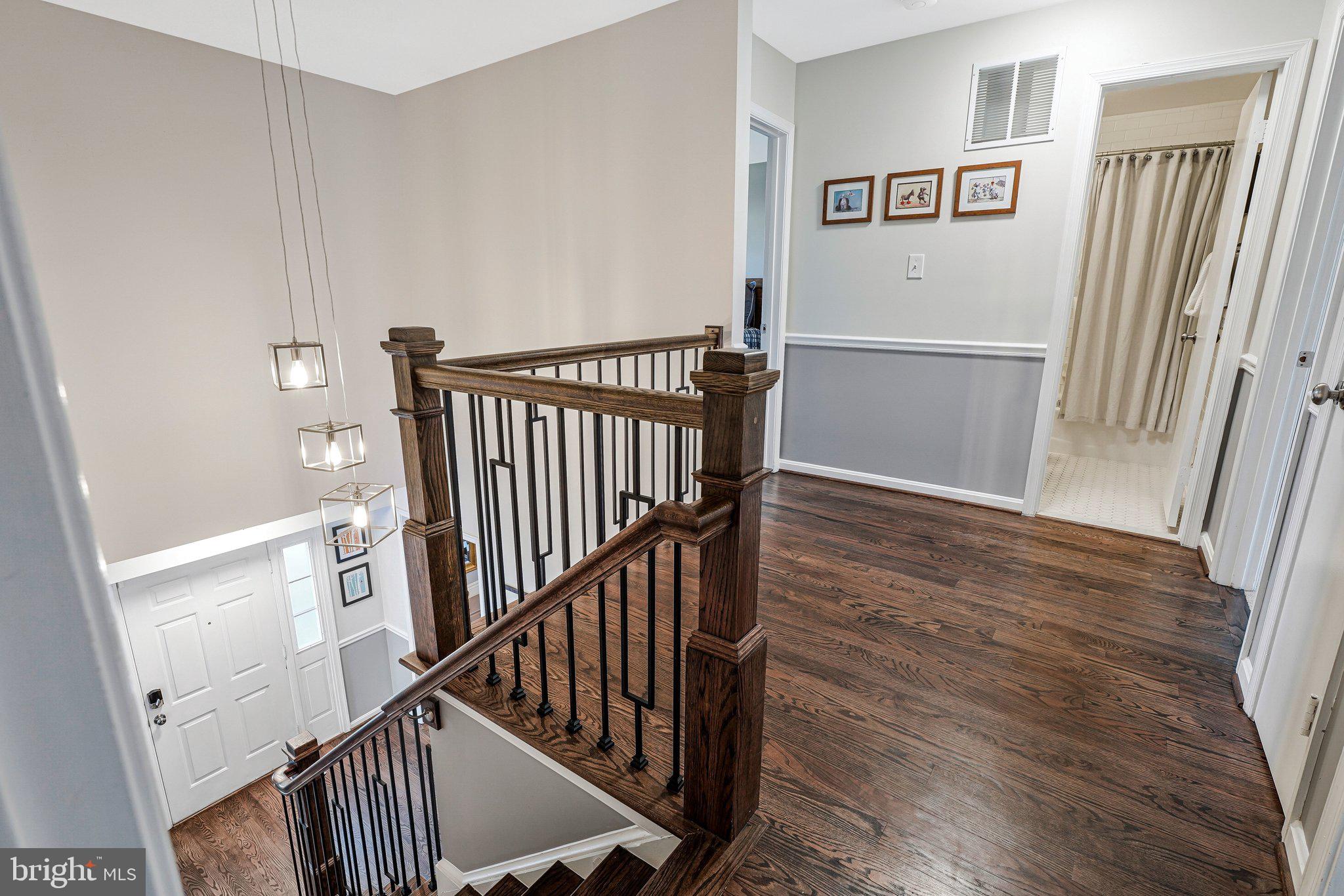 KINGSTON CHASE - Residential