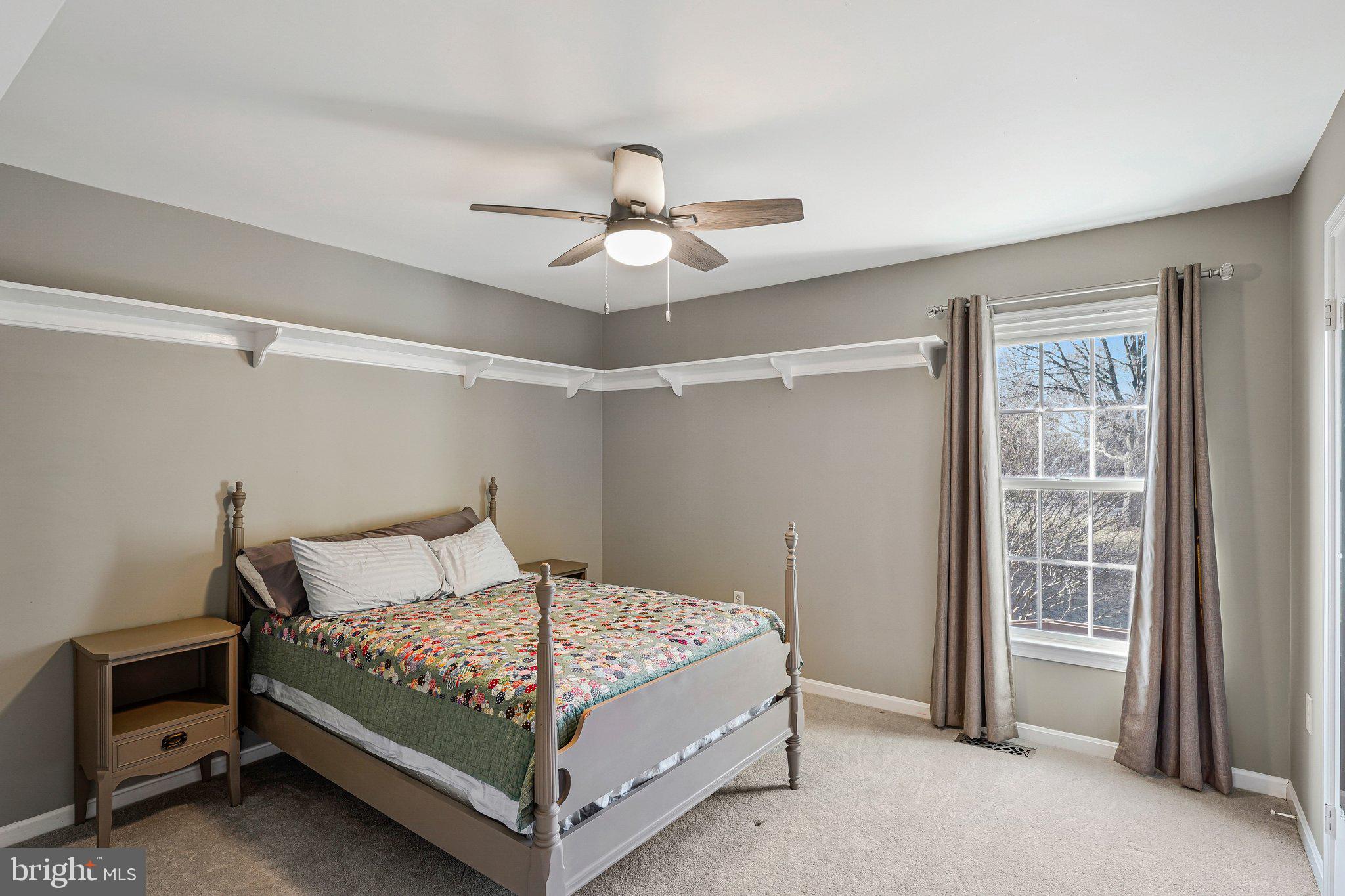 KINGSTON CHASE - Residential