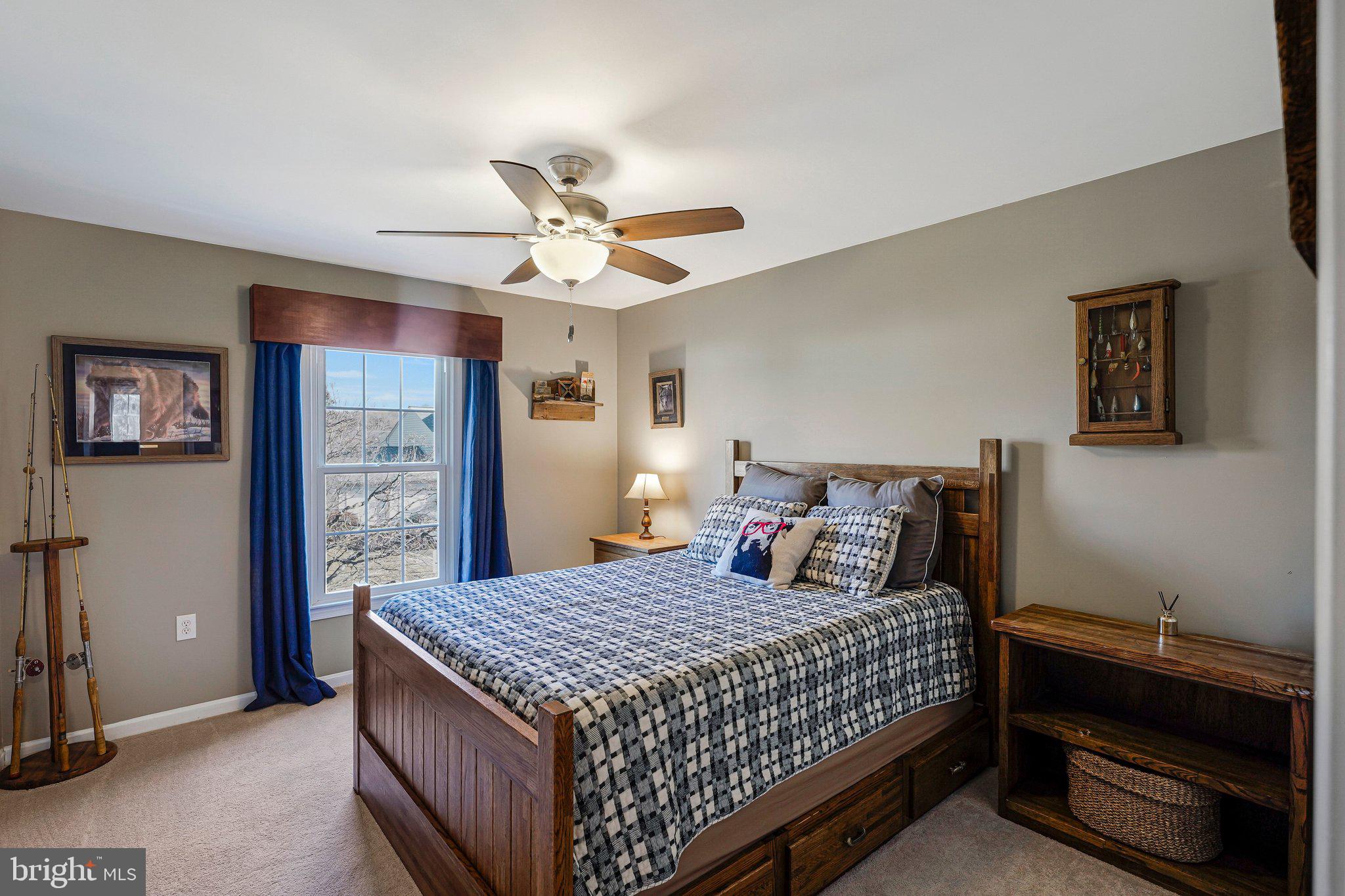 KINGSTON CHASE - Residential