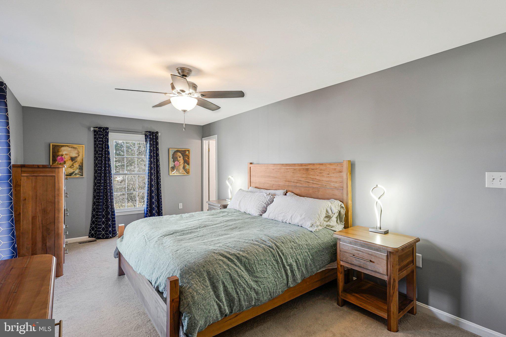 KINGSTON CHASE - Residential