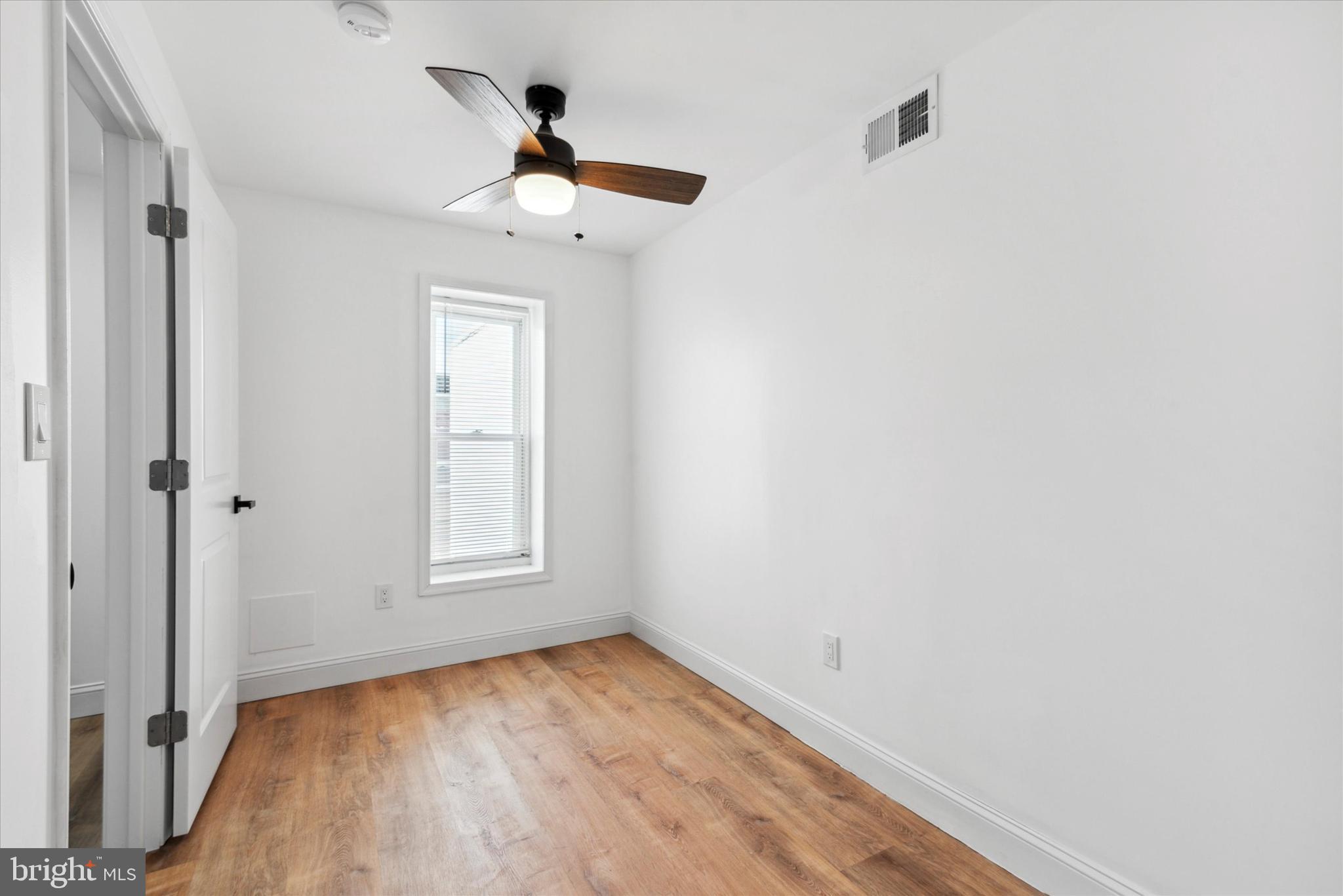 POINT BREEZE - Residential Lease