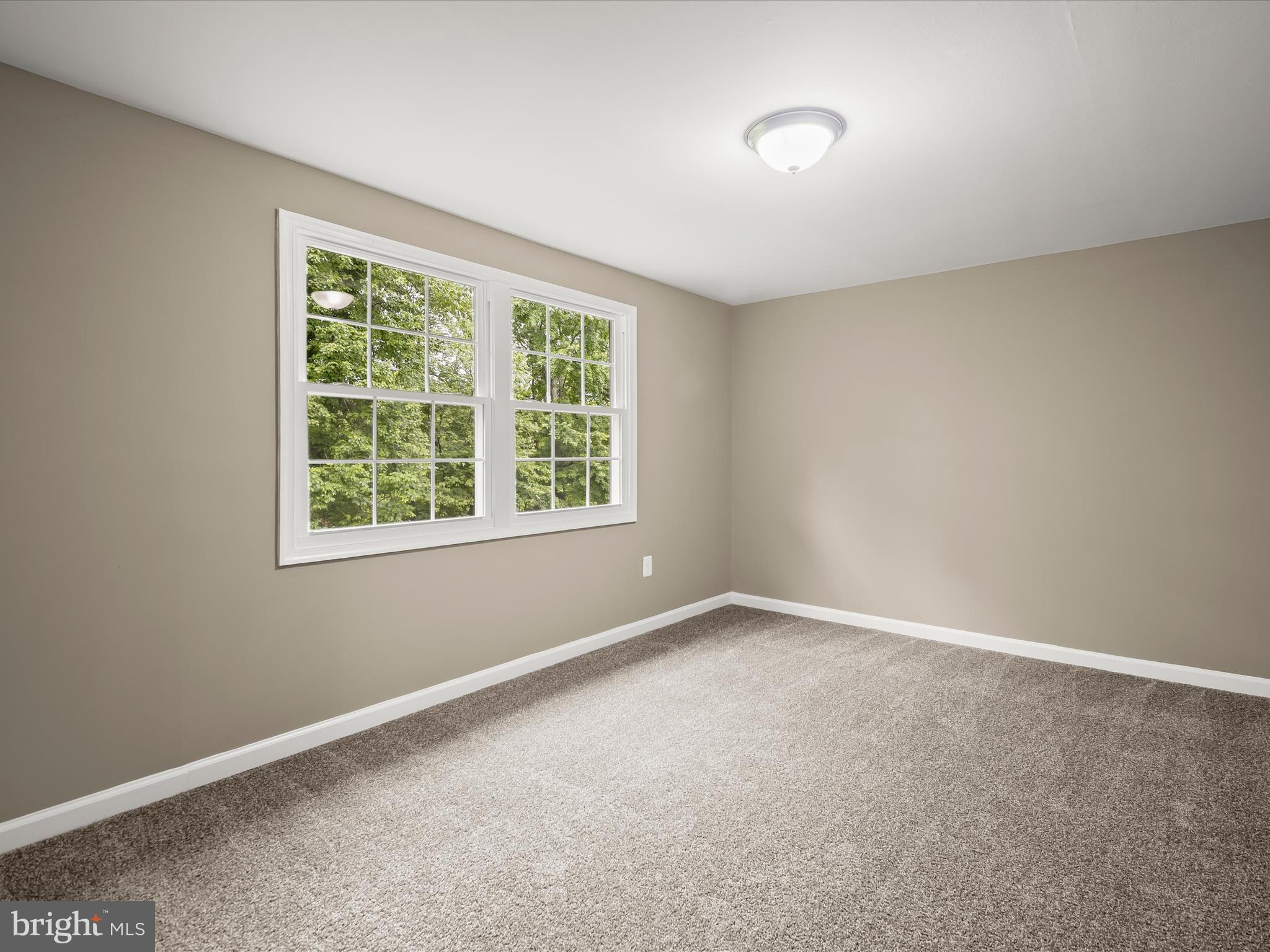 MONTPELIER - Residential