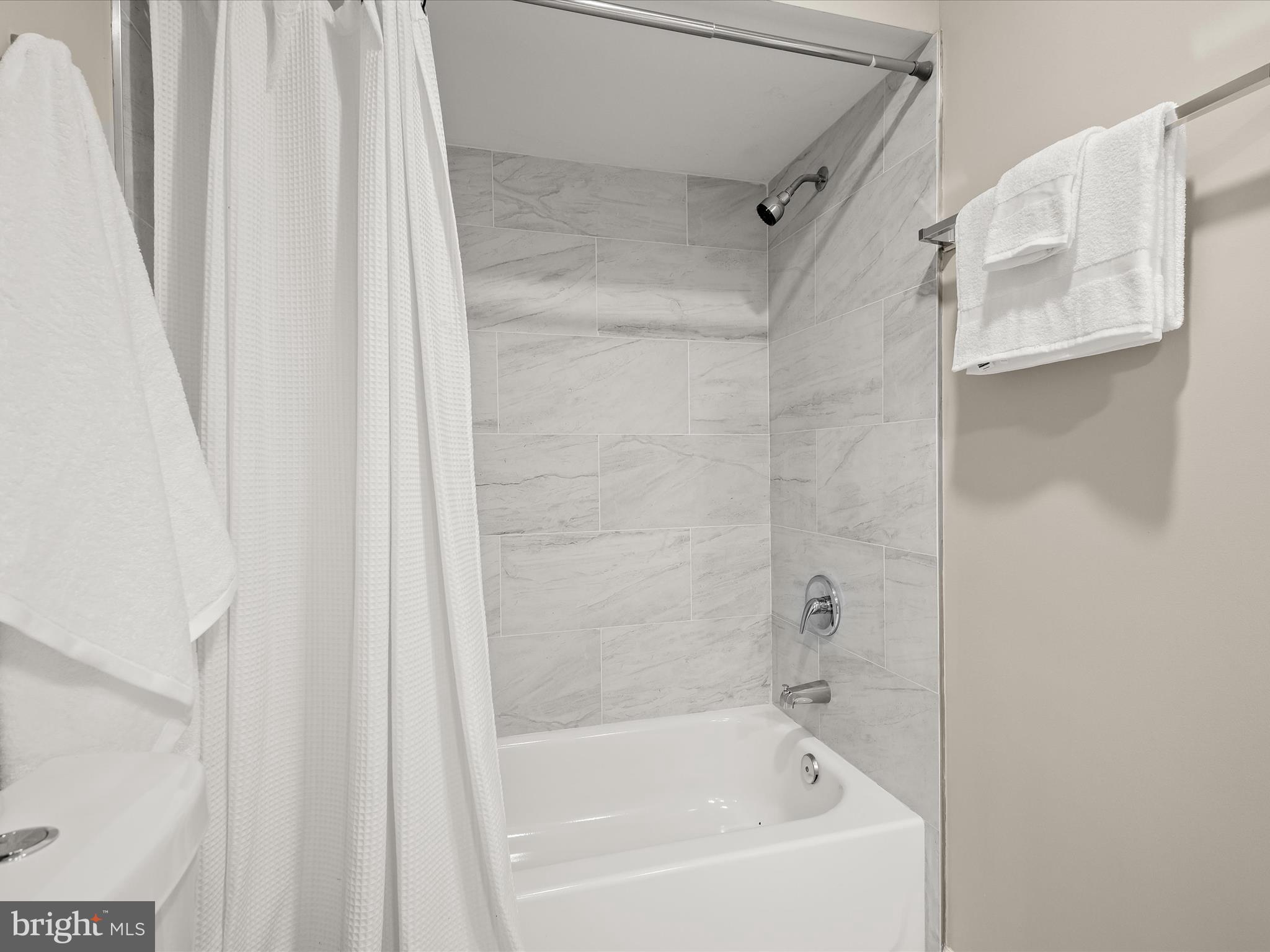 MONTPELIER - Residential