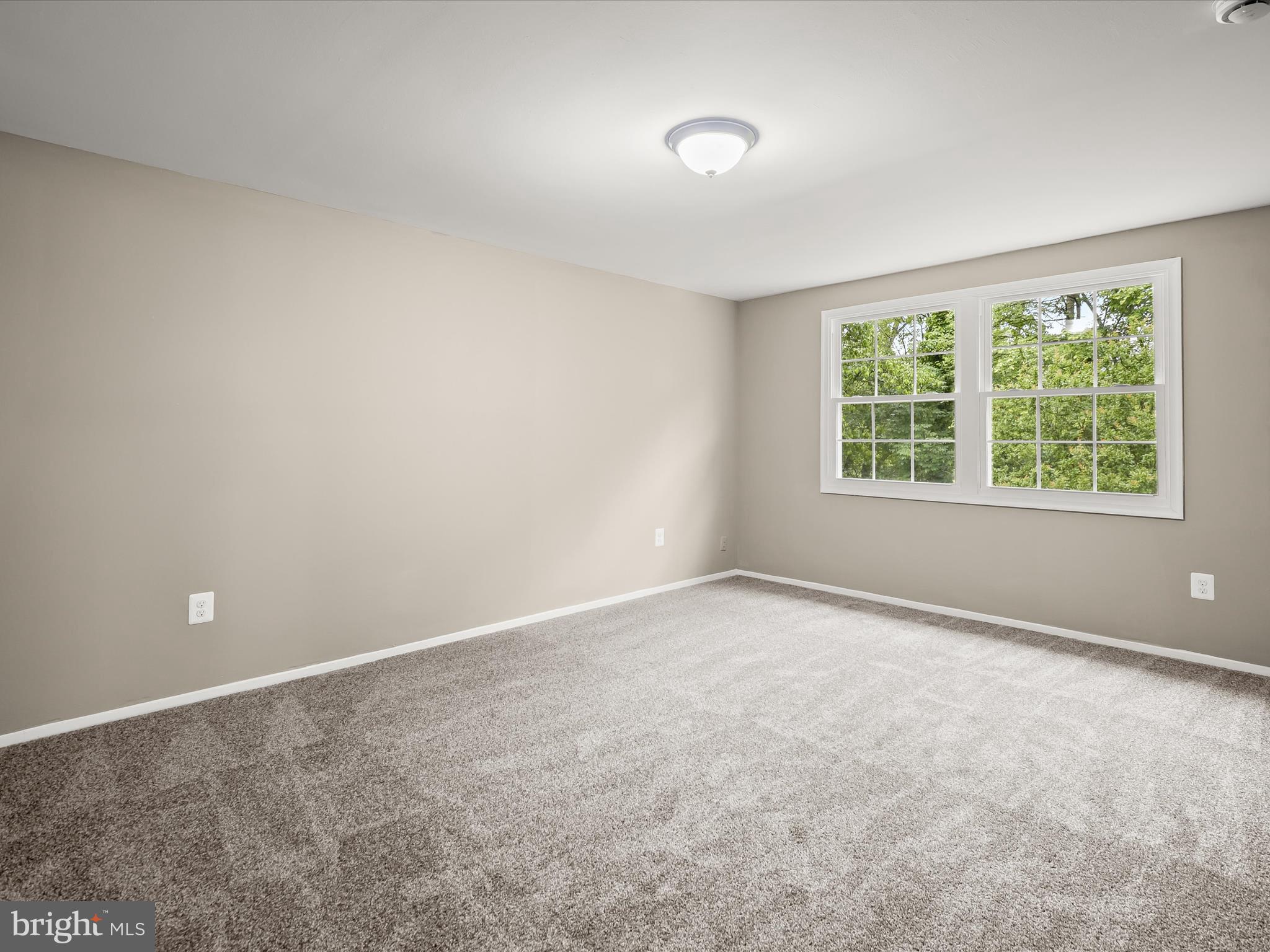 MONTPELIER - Residential