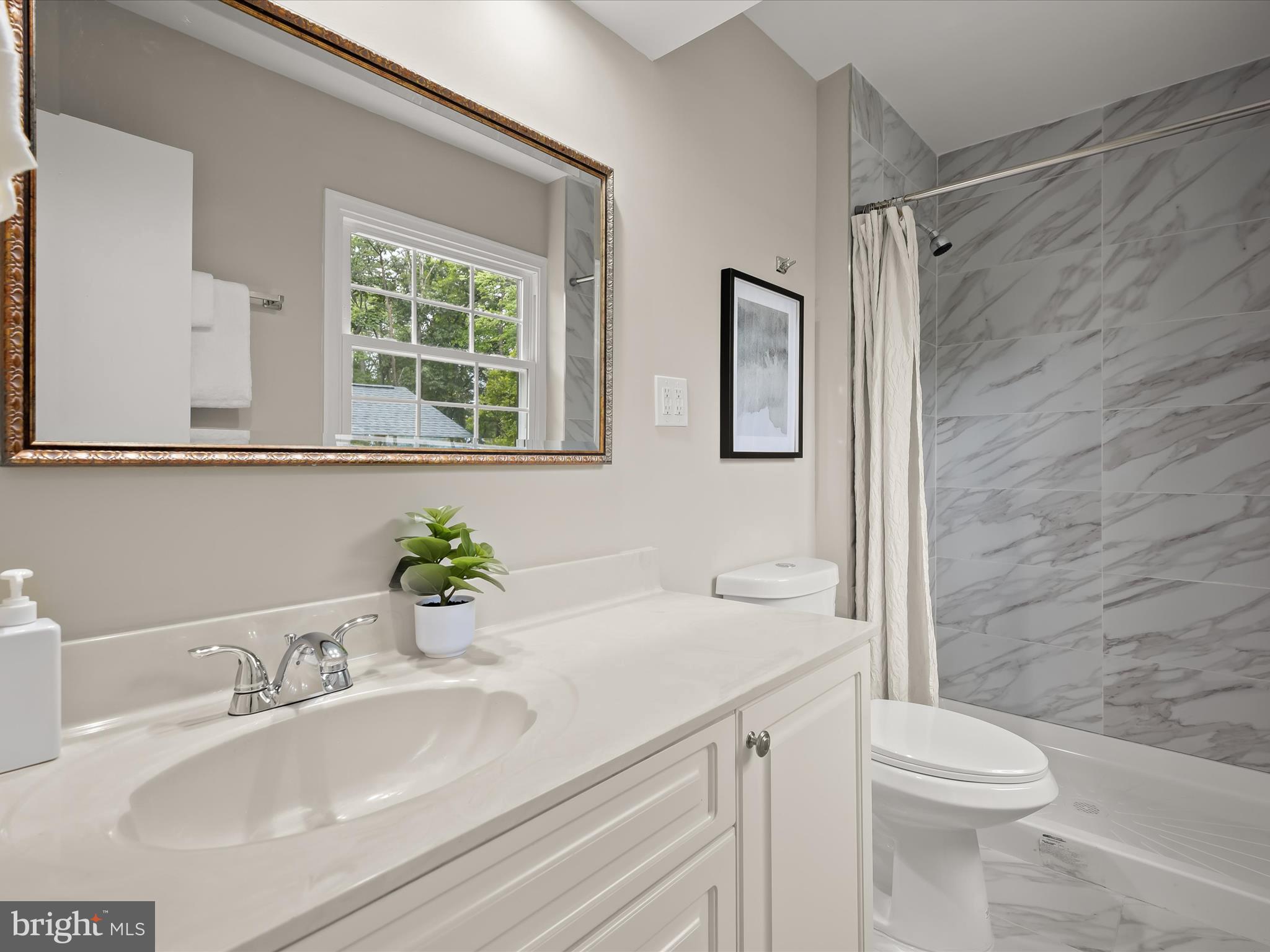 MONTPELIER - Residential