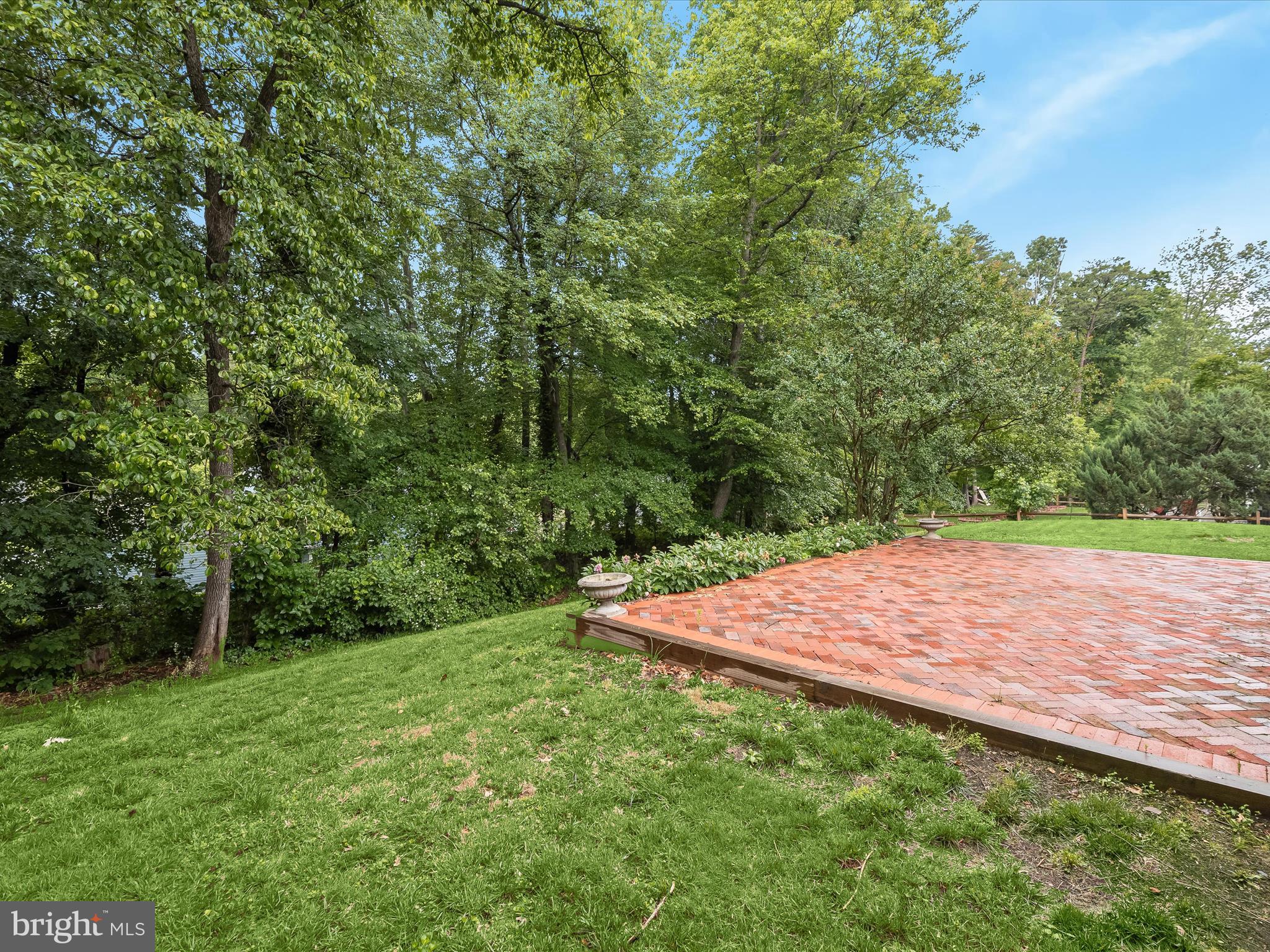 MONTPELIER - Residential