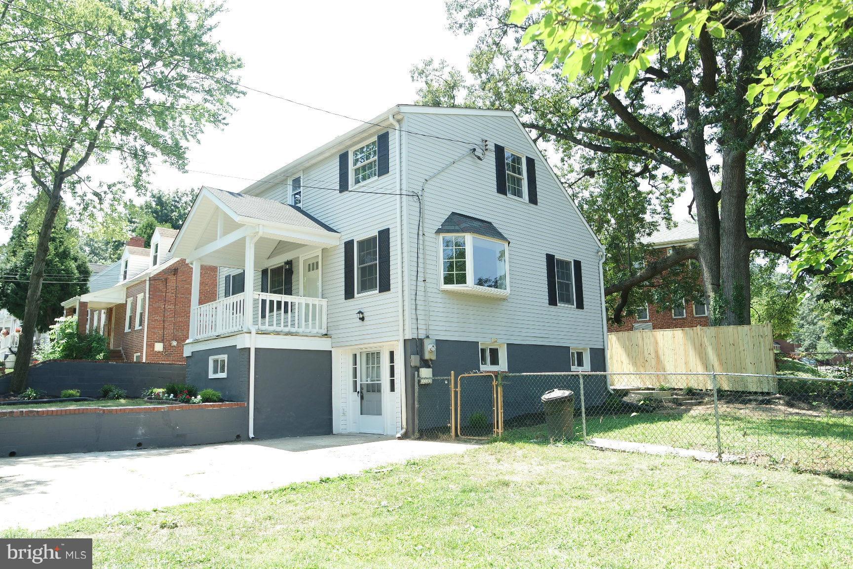 MT RAINIER- ROGERS 1ST A - Residential