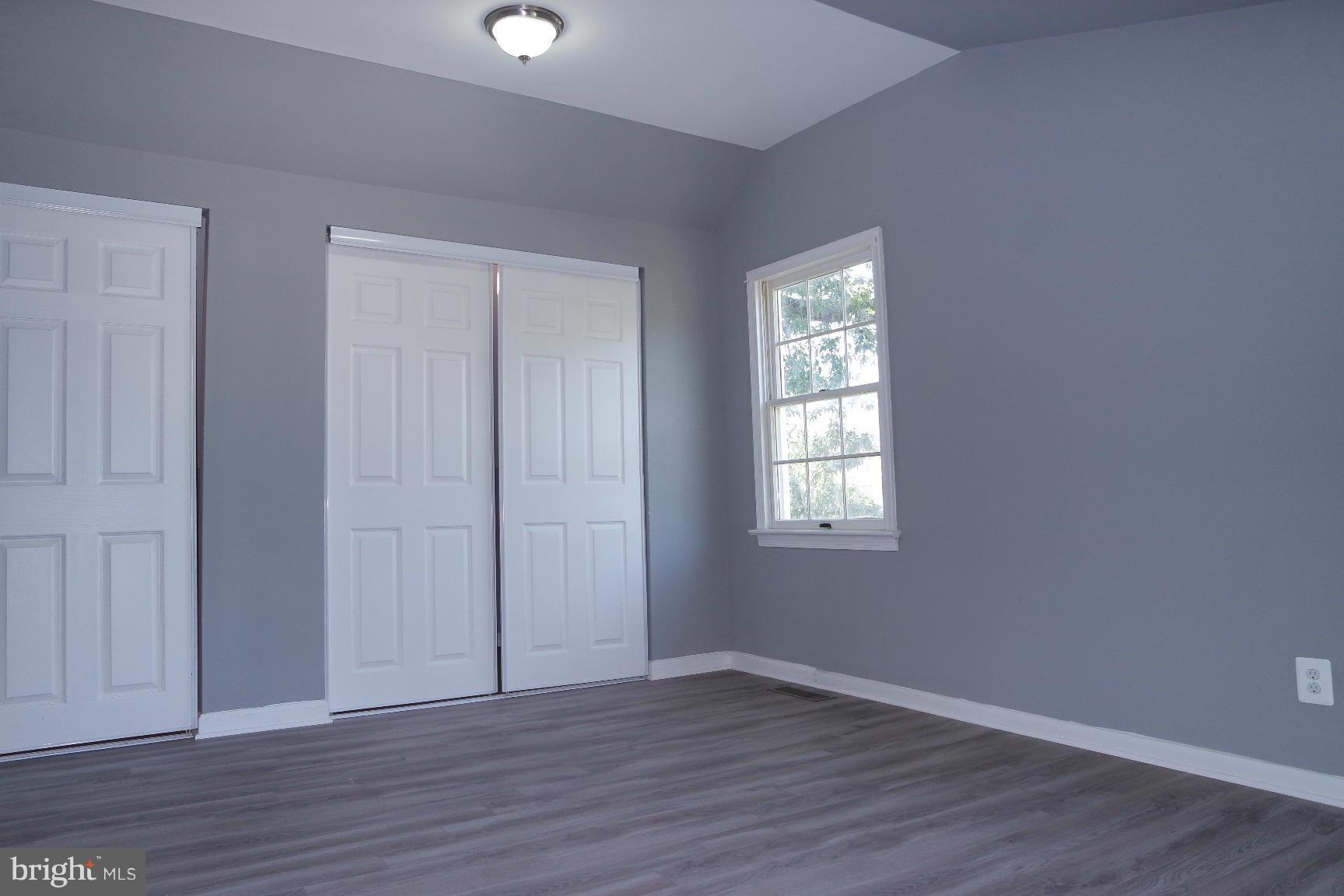 MT RAINIER- ROGERS 1ST A - Residential