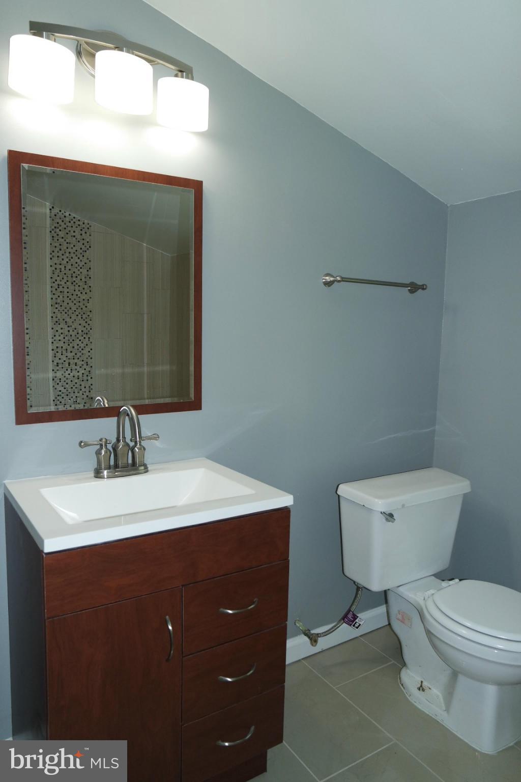 MT RAINIER- ROGERS 1ST A - Residential