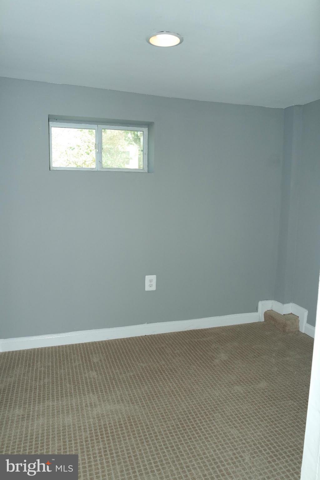 MT RAINIER- ROGERS 1ST A - Residential