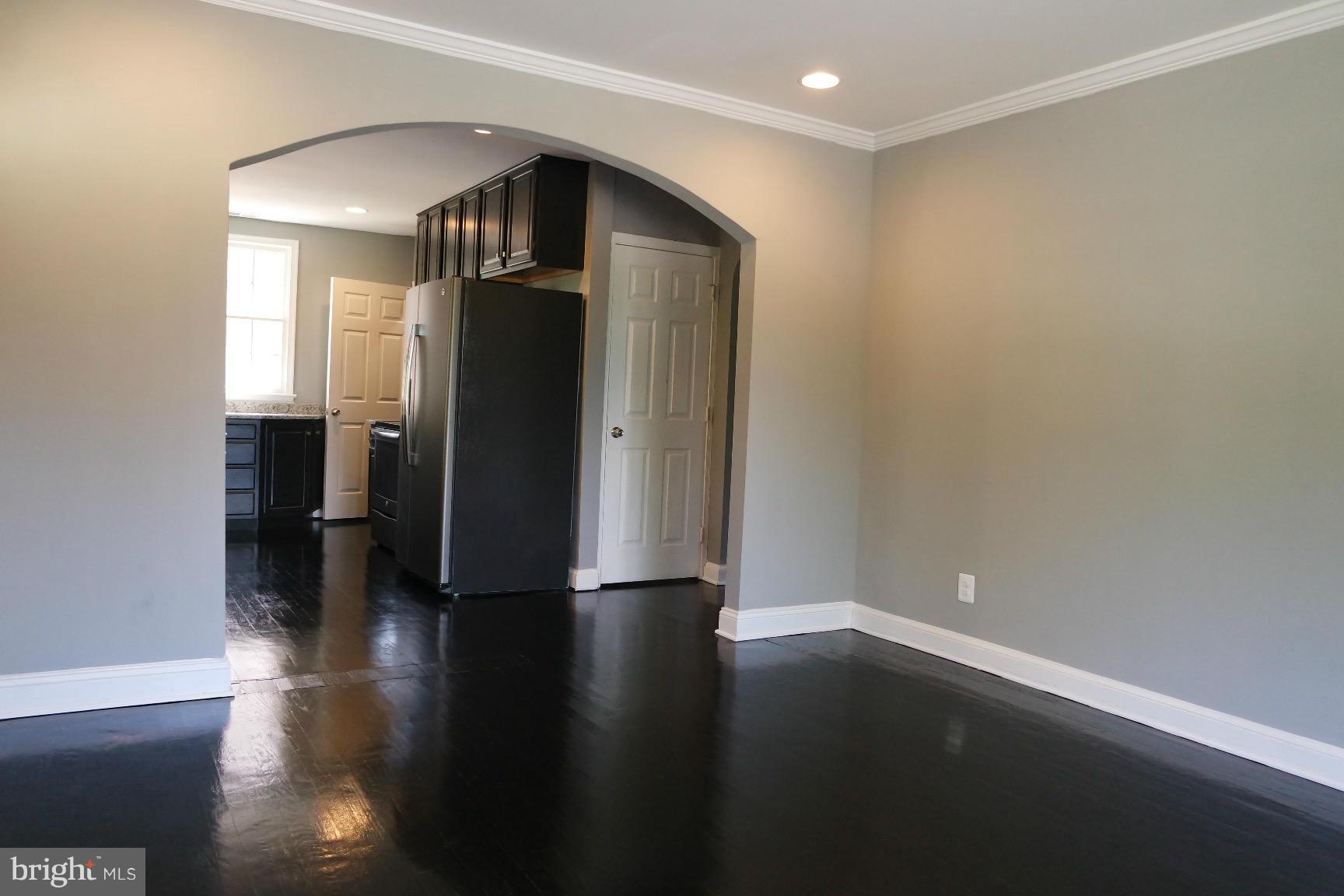 MT RAINIER- ROGERS 1ST A - Residential