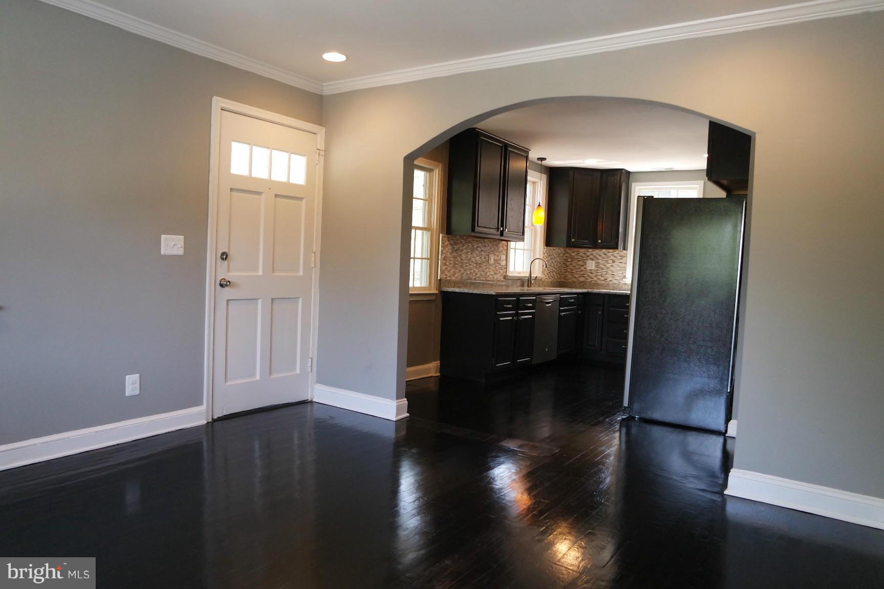 MT RAINIER- ROGERS 1ST A - Residential