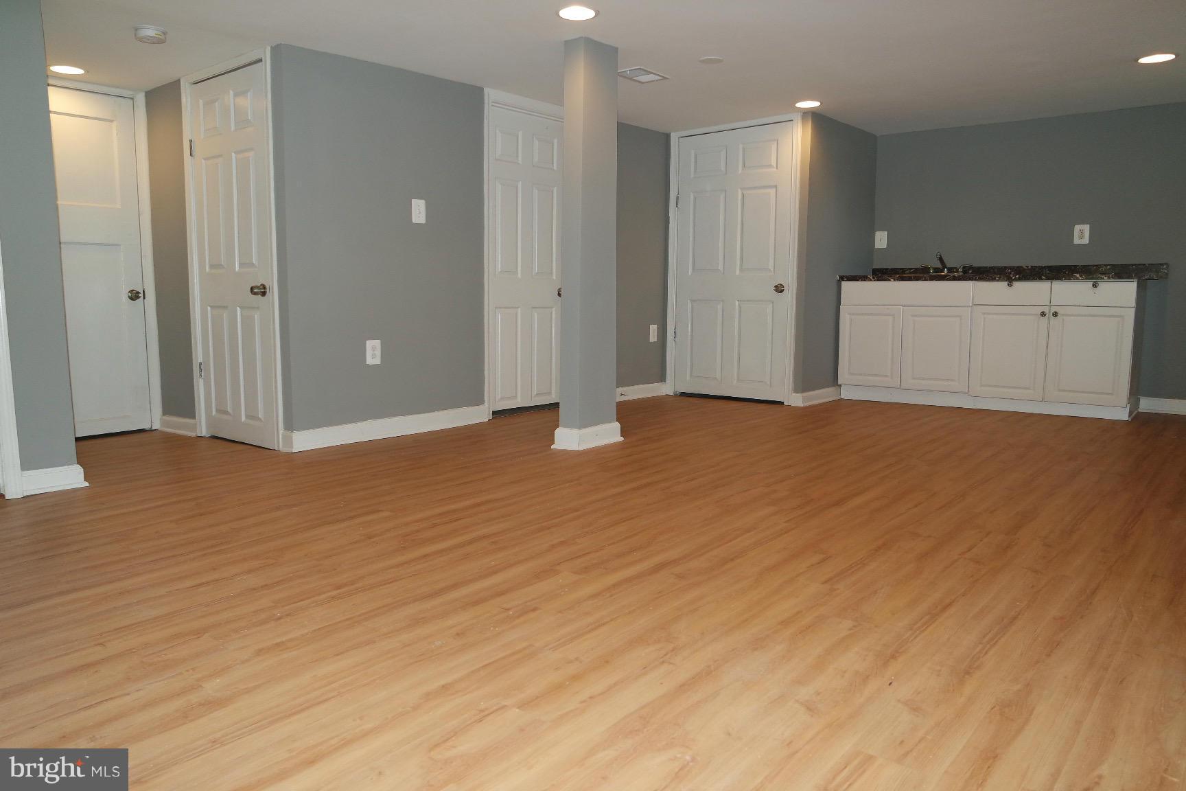 MT RAINIER- ROGERS 1ST A - Residential