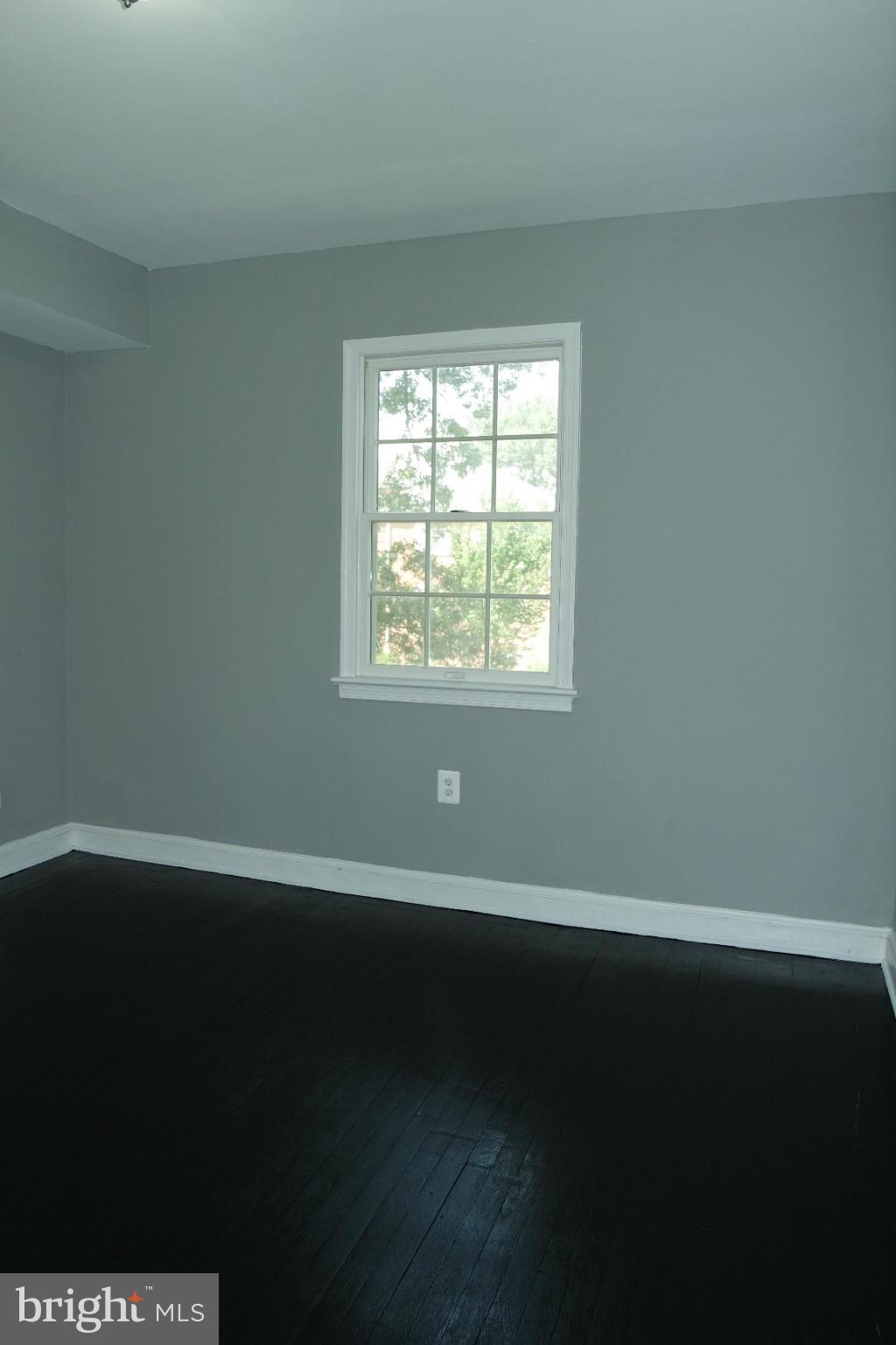 MT RAINIER- ROGERS 1ST A - Residential