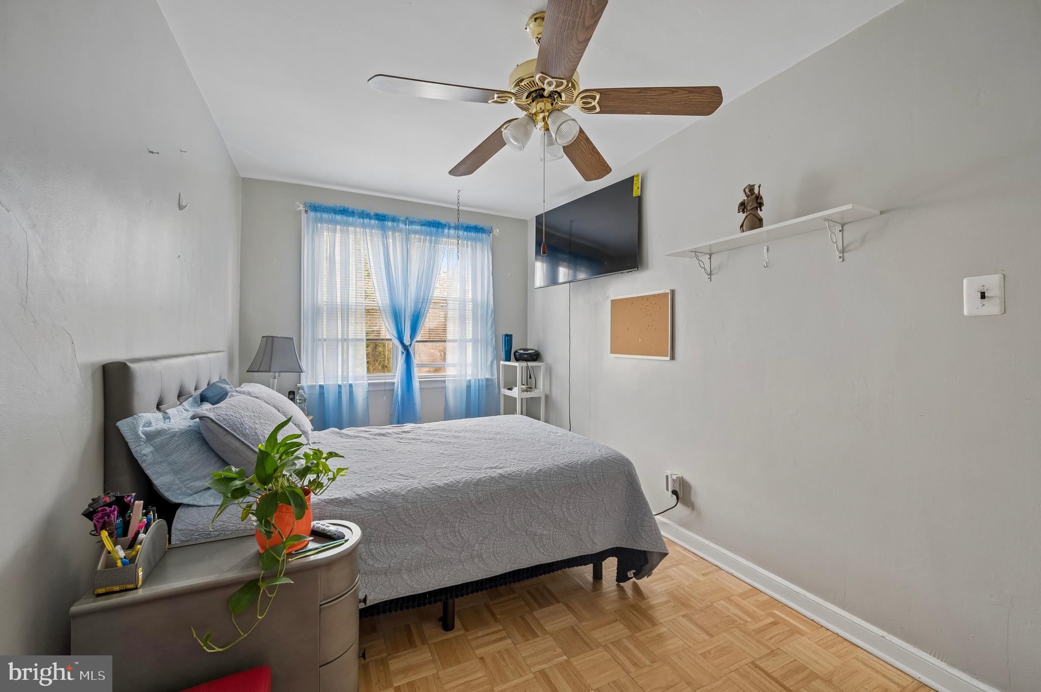 GERMANTOWN (EAST) - Residential