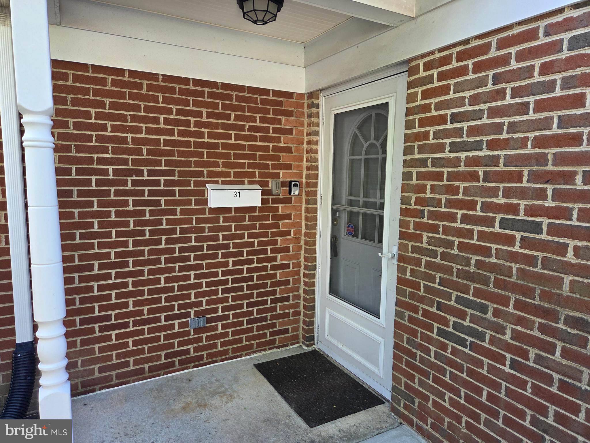 31 W VILLAGE ROAD
