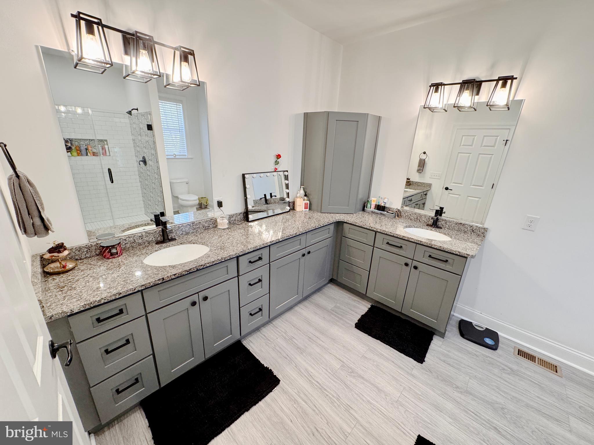 FOX GRAPE FARMS - Residential