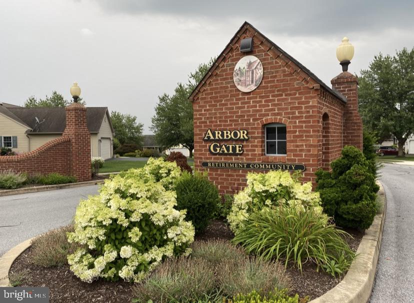 ARBOR GATE - Residential