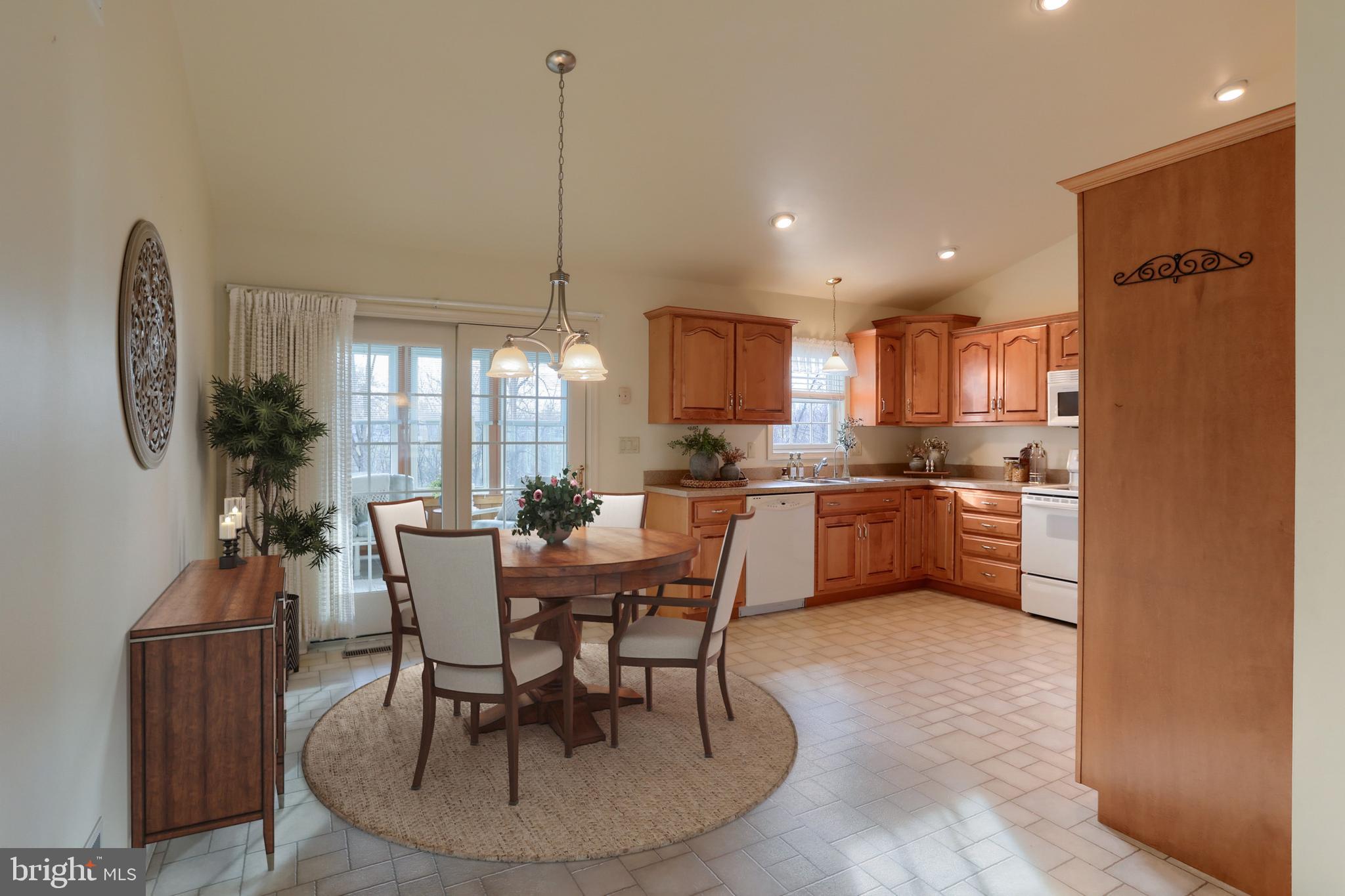 ARBOR GATE - Residential