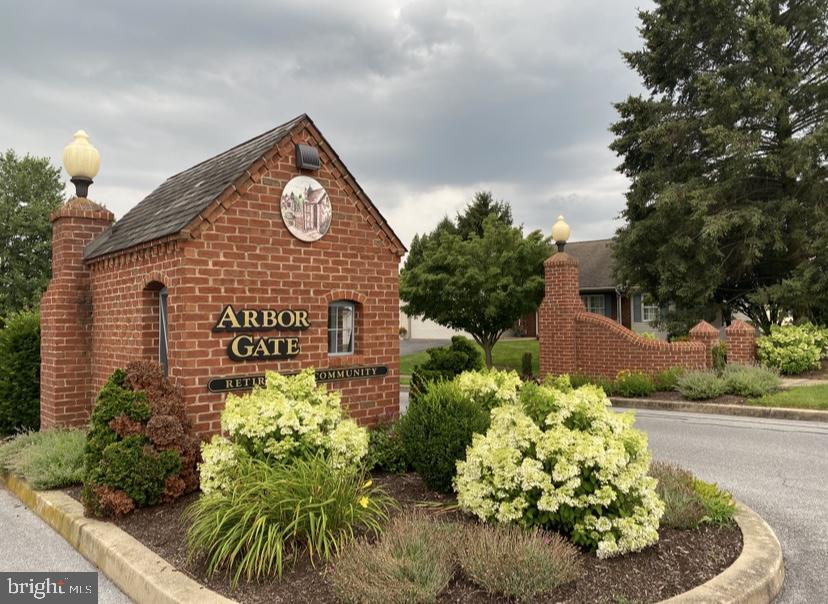 ARBOR GATE - Residential