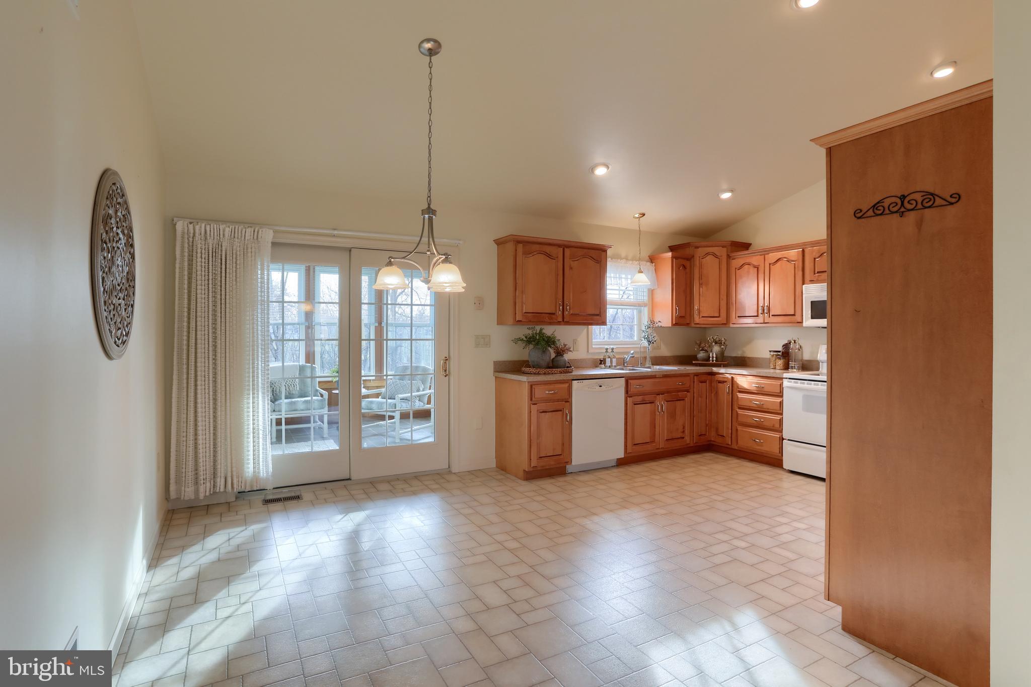 ARBOR GATE - Residential