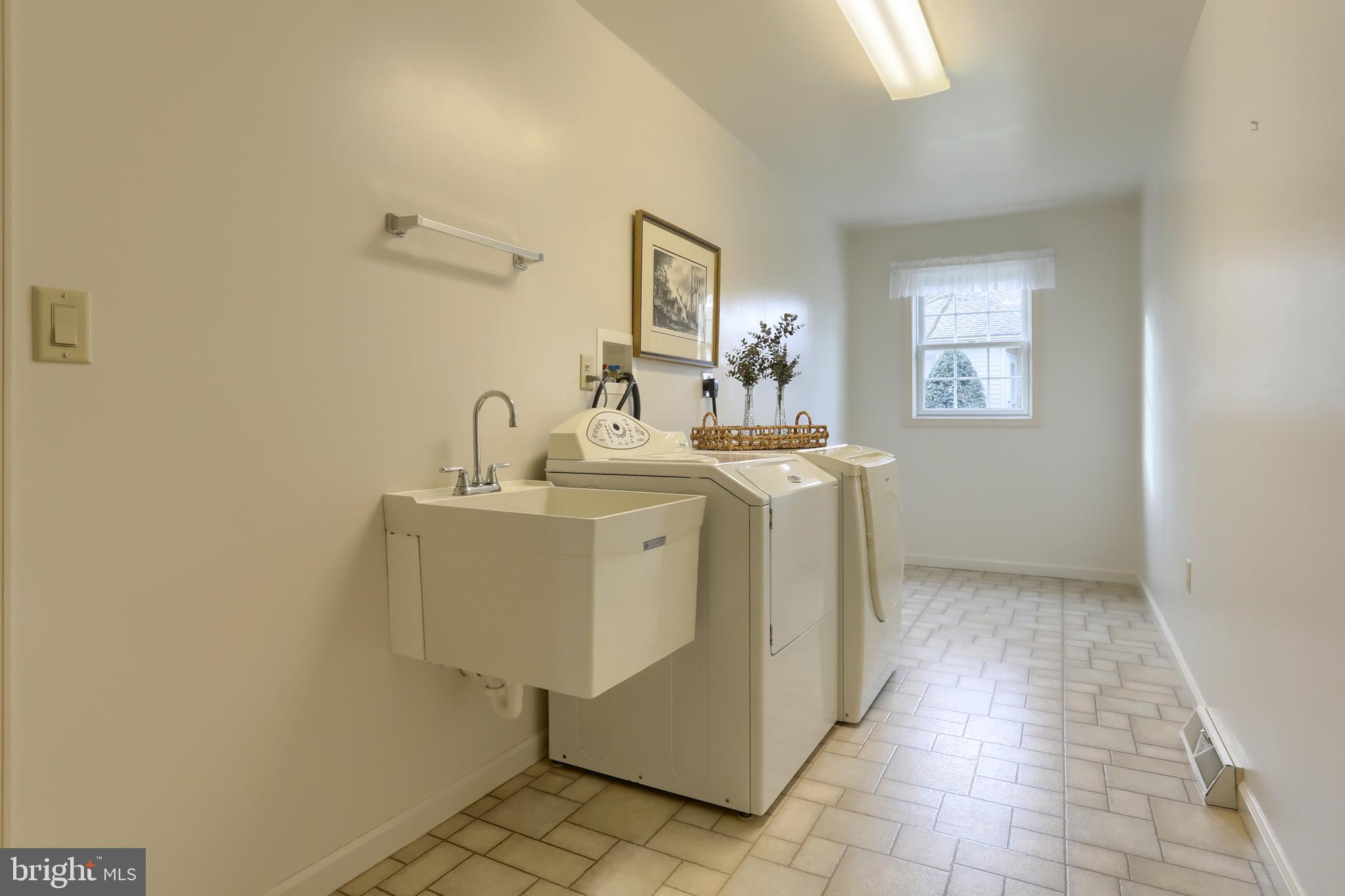 ARBOR GATE - Residential