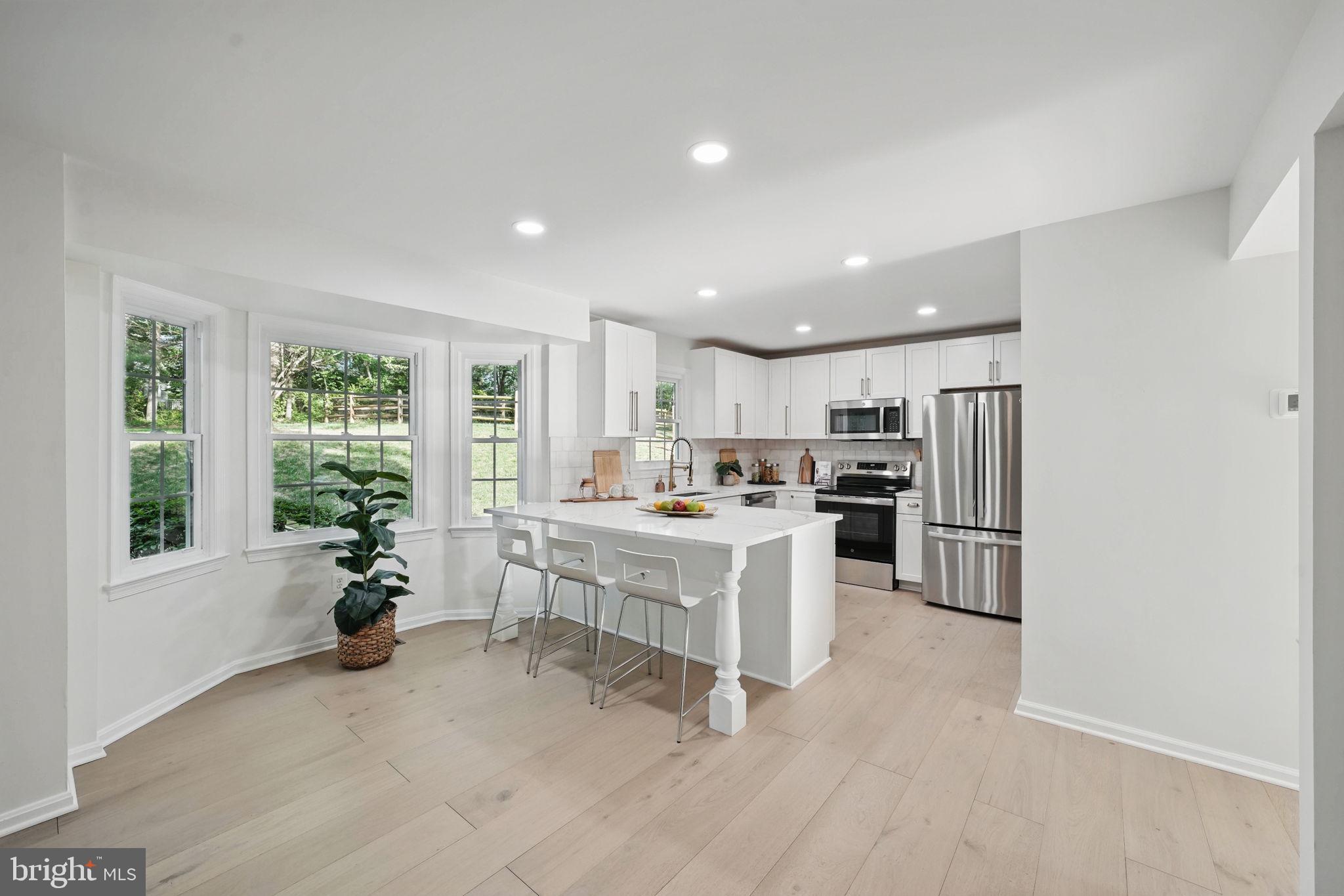 RESTON - Residential