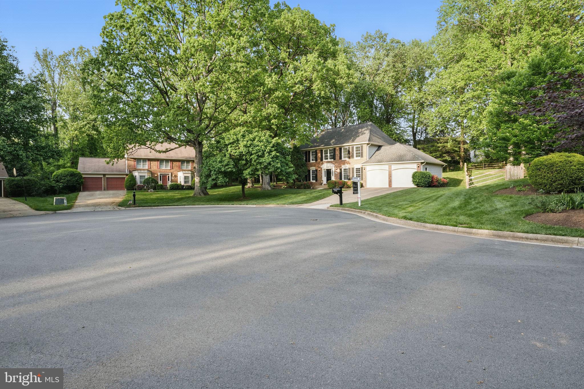 RESTON - Residential