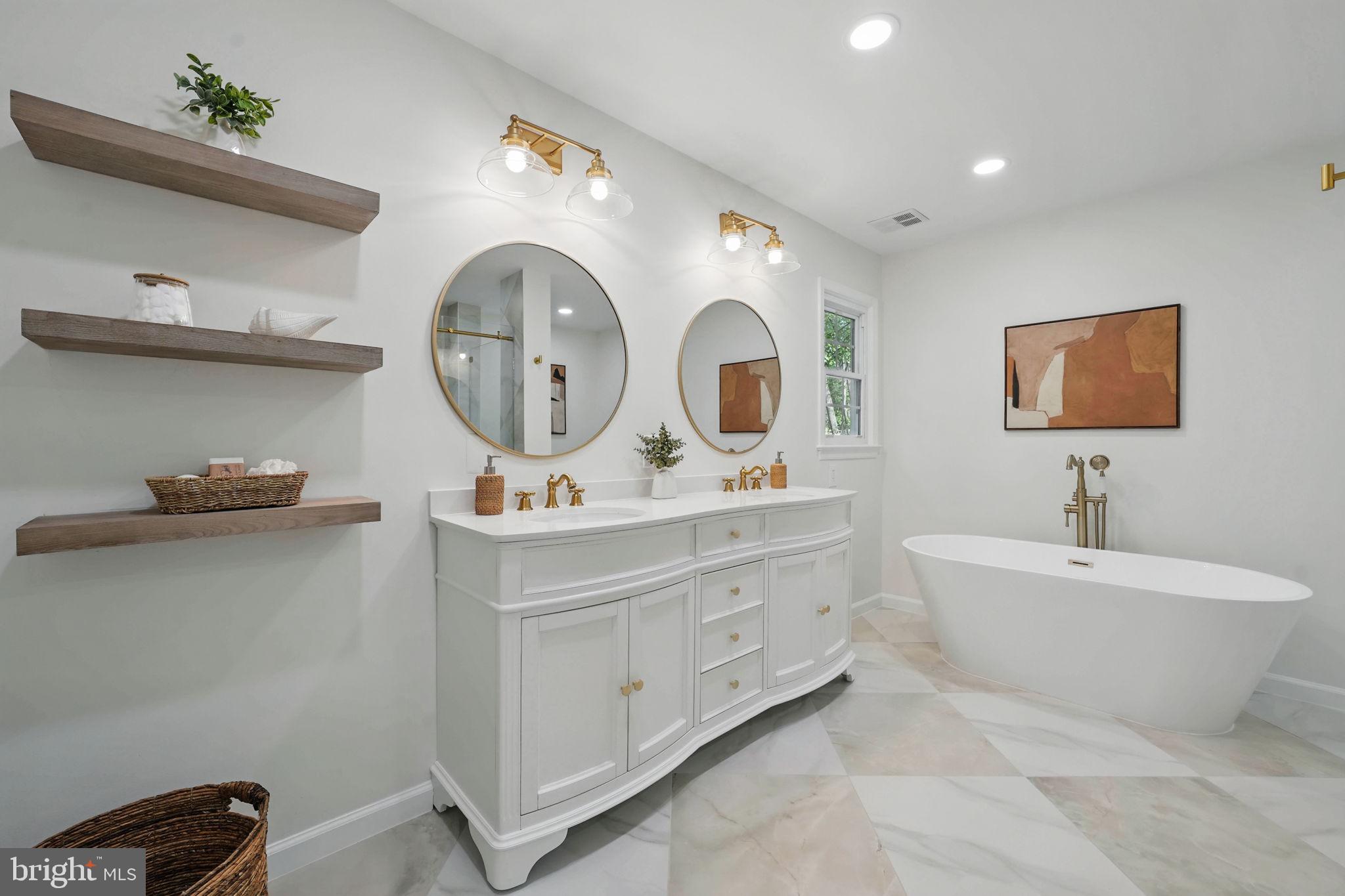 RESTON - Residential